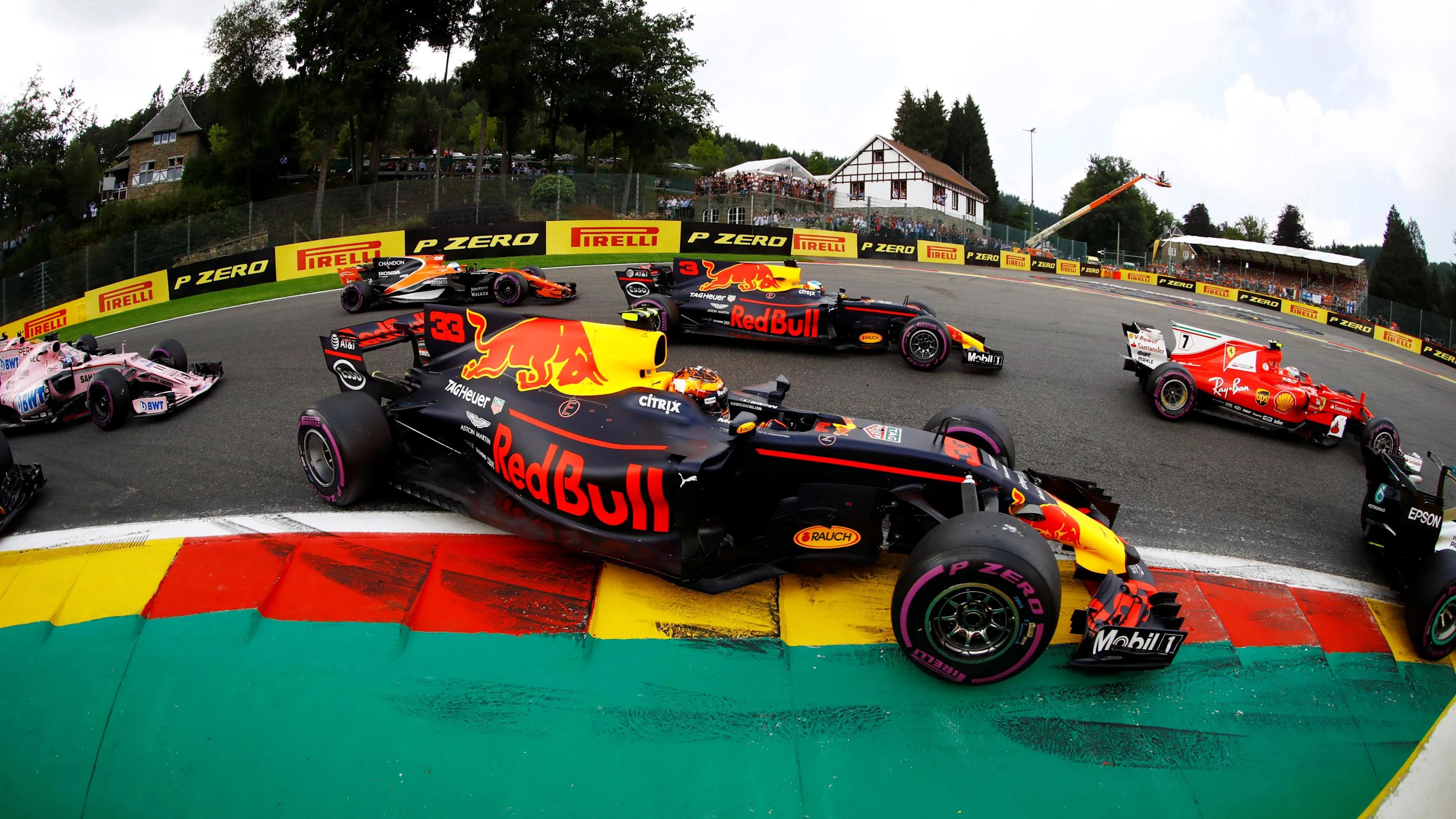 Max Verstappen (NED) Red Bull Racing RB13 at the start of the race at Formula One World