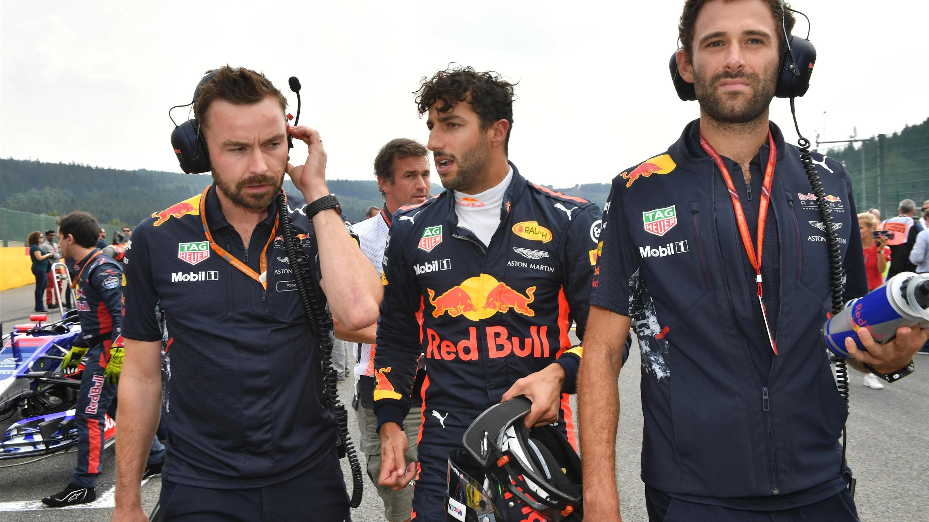 Daniel Ricciardo (AUS) Red Bull Racing and Simon Rennie (GBR) Red Bull Racing Race Engineer on the