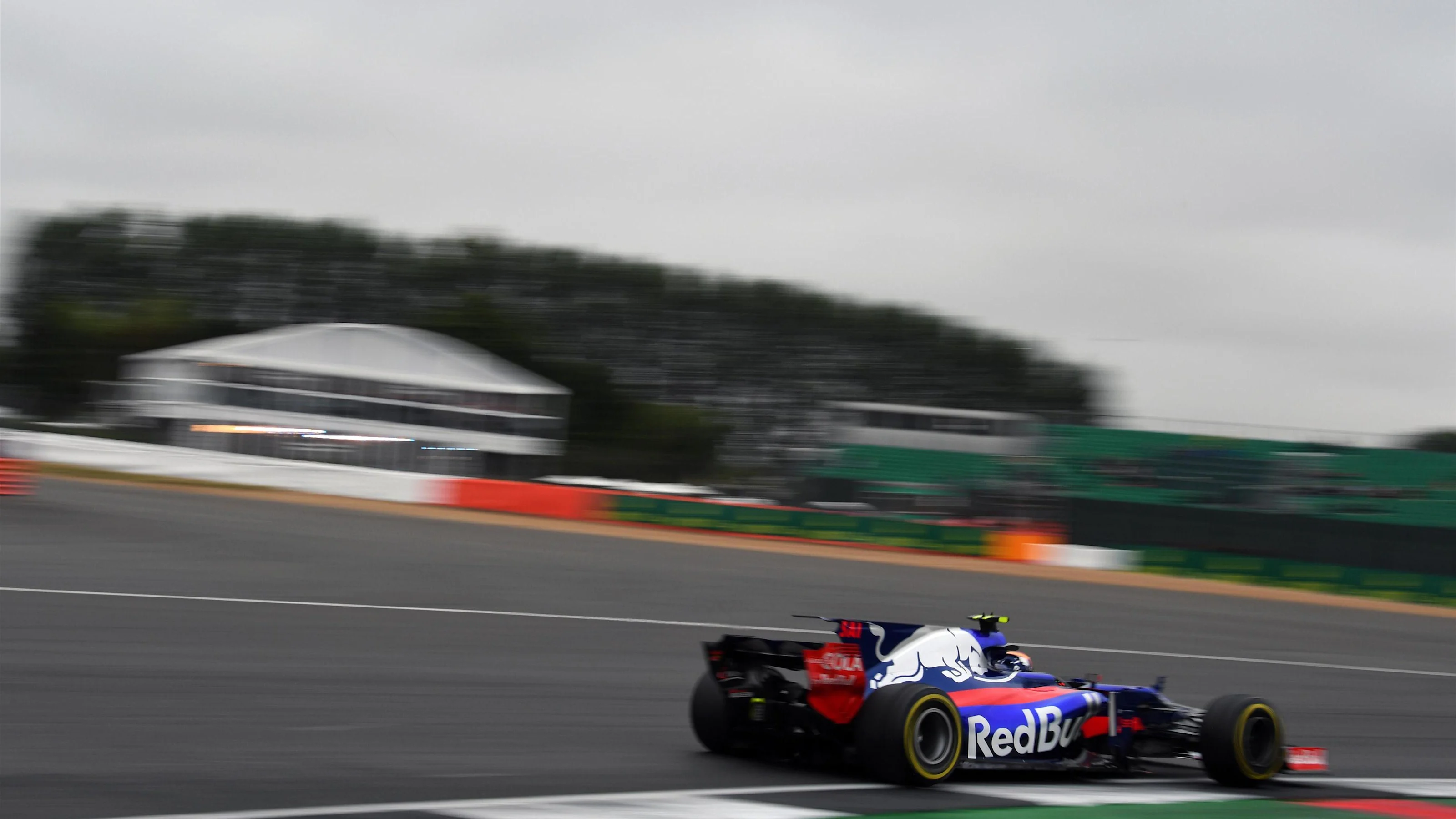 Carlos Sainz jr (ESP) Scuderia Toro Rosso STR12 at Formula One World Championship, Rd10, British