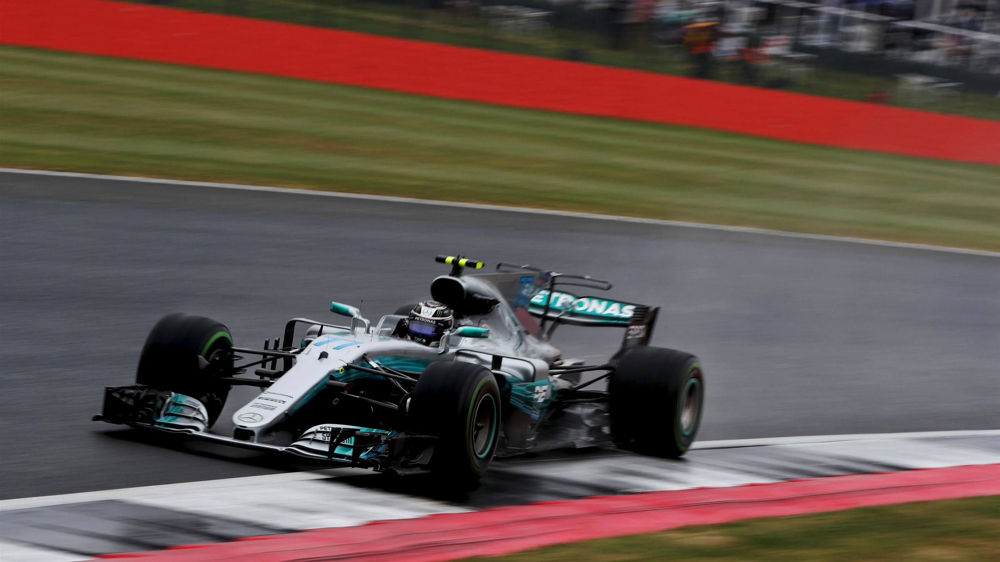 Valtteri Bottas (FIN) Mercedes-Benz F1 W08 Hybrid at Formula One World Championship, Rd10, British