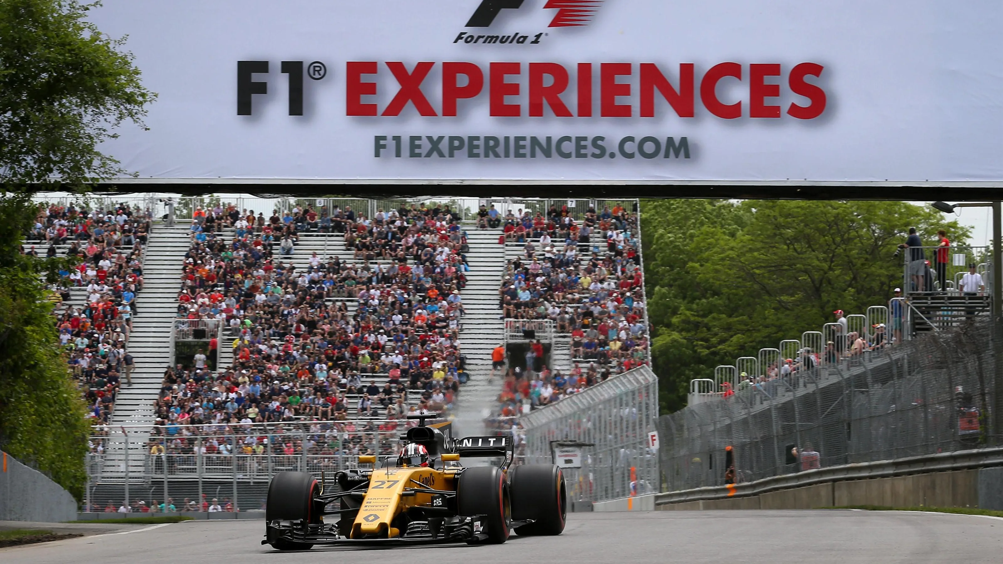Nico Hulkenberg (GER) Renault Sport F1 Team RS17 at Formula One World Championship, Rd7, Canadian