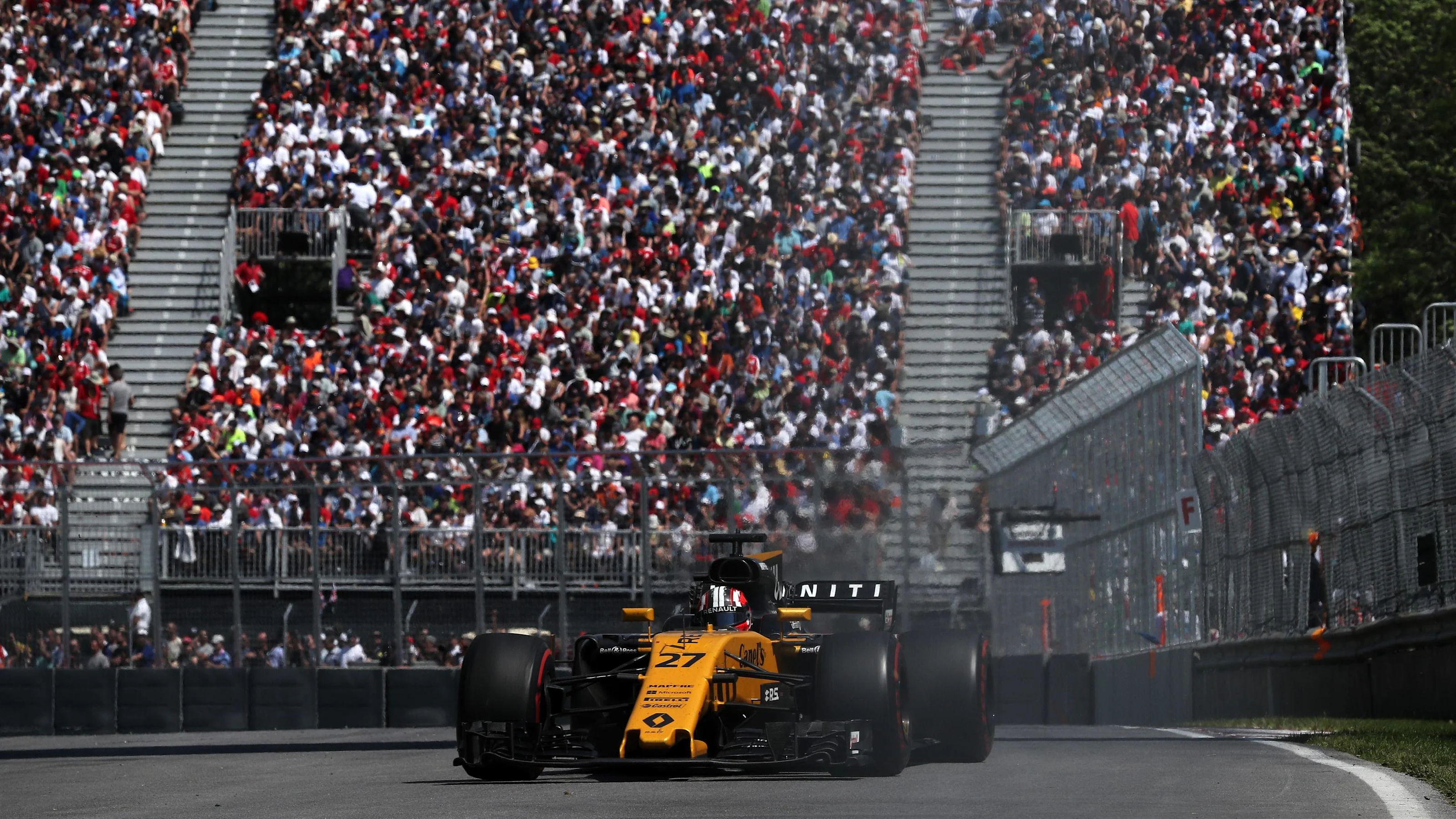 Nico Hulkenberg (GER) Renault Sport F1 Team RS17 at Formula One World Championship, Rd7, Canadian