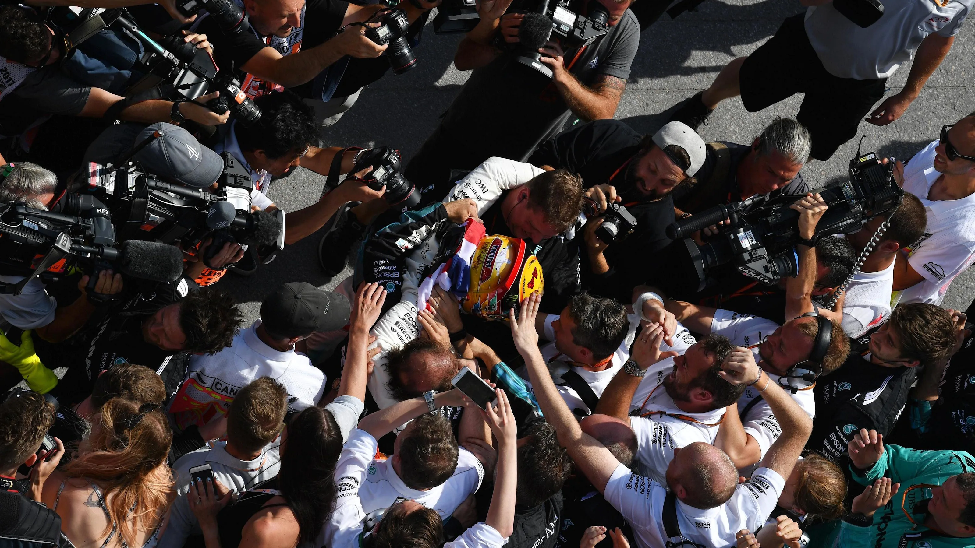 Race winner Lewis Hamilton (GBR) Mercedes AMG F1 celebrates in parc ferme at Formula One World