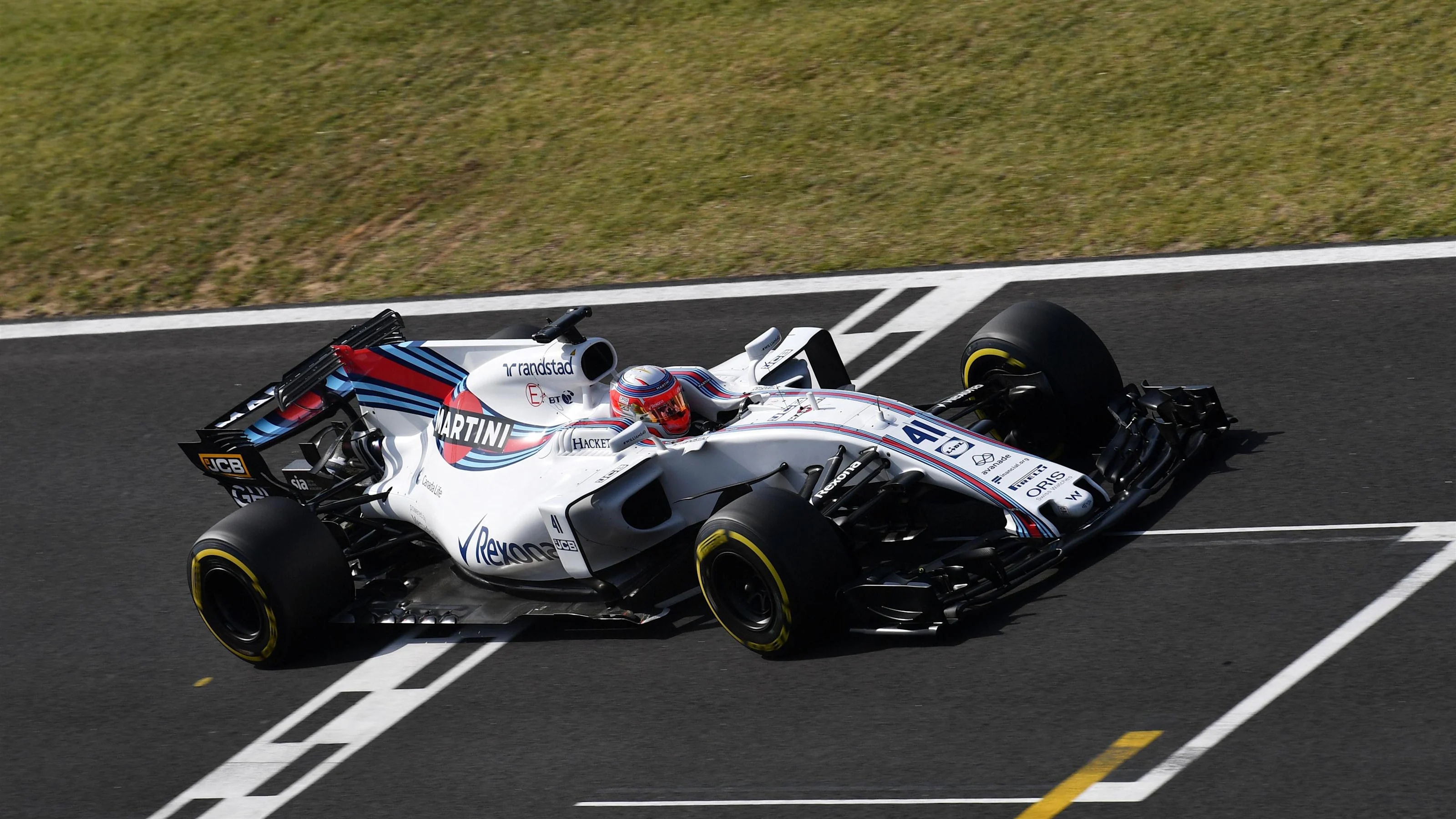 Luca Ghiotto (ITA) Williams FW40 at Formula One Testing, Day Two, Hungaroring, Hungary, Wednesday 2