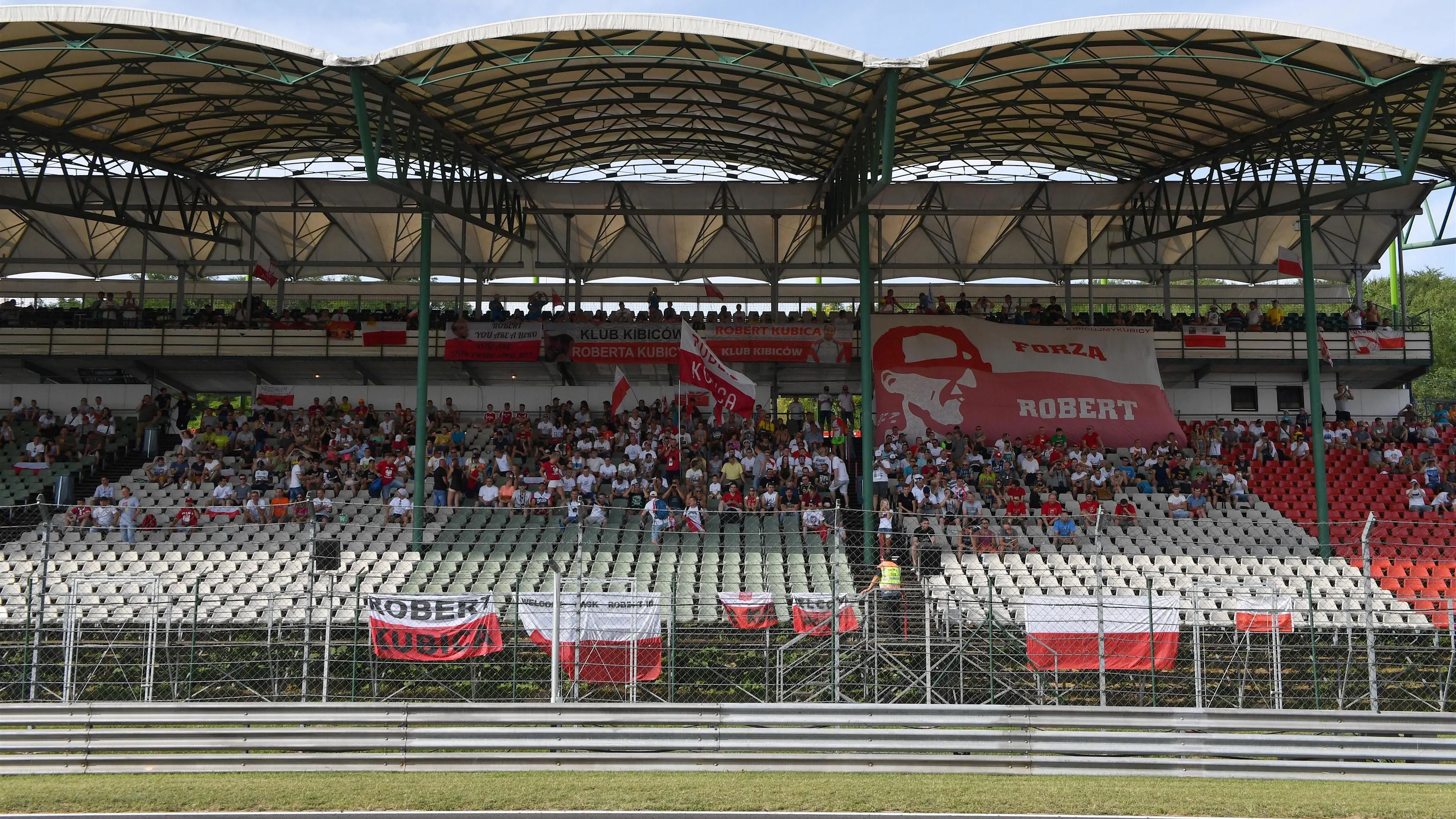 Robert Kubica (POL) Renault Sport F1 Team fans at Formula One Testing, Day One, Hungaroring,