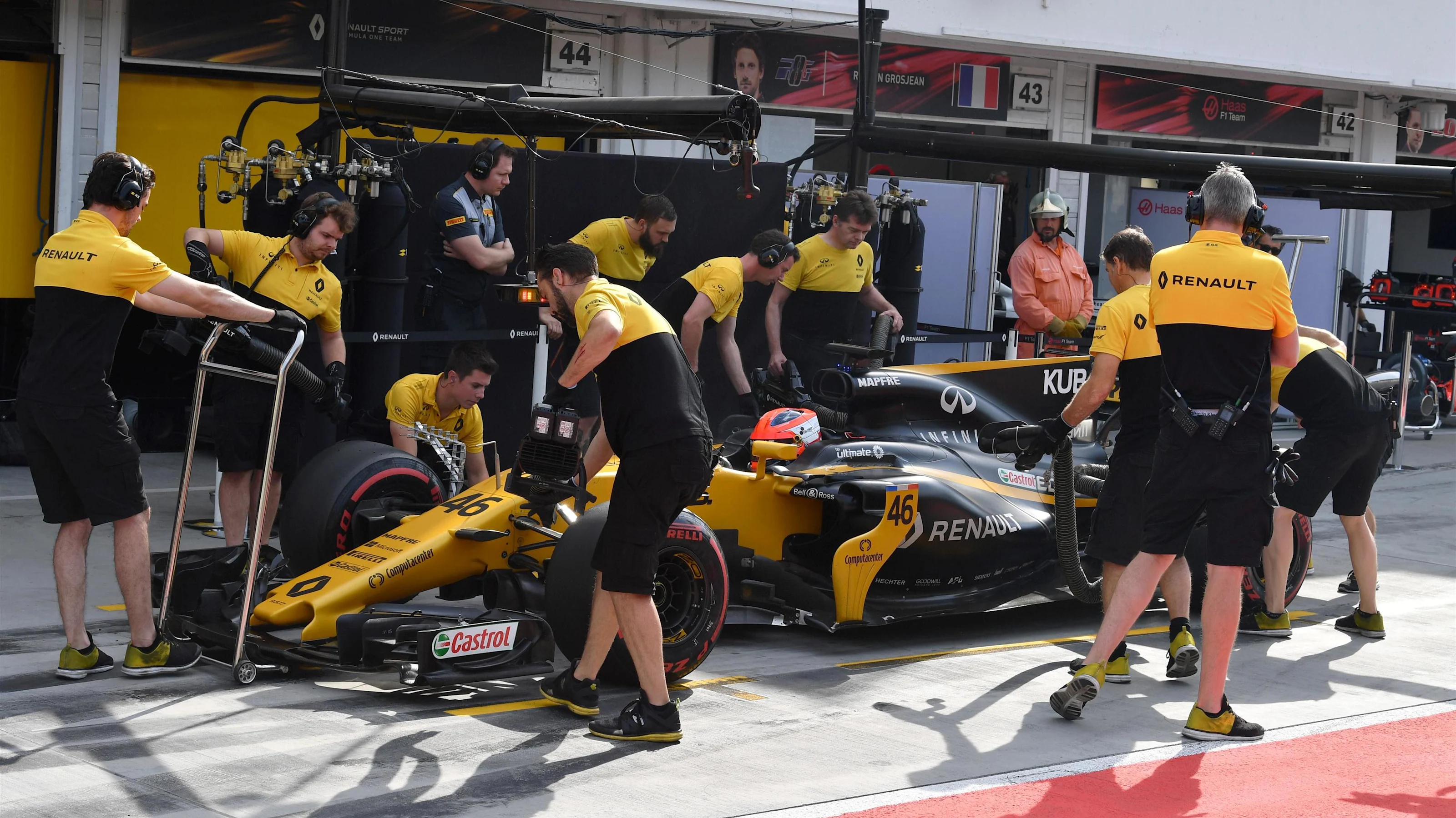 Robert Kubica (POL) Renault Sport F1 Team RS17 at Formula One Testing, Day Two, Hungaroring,