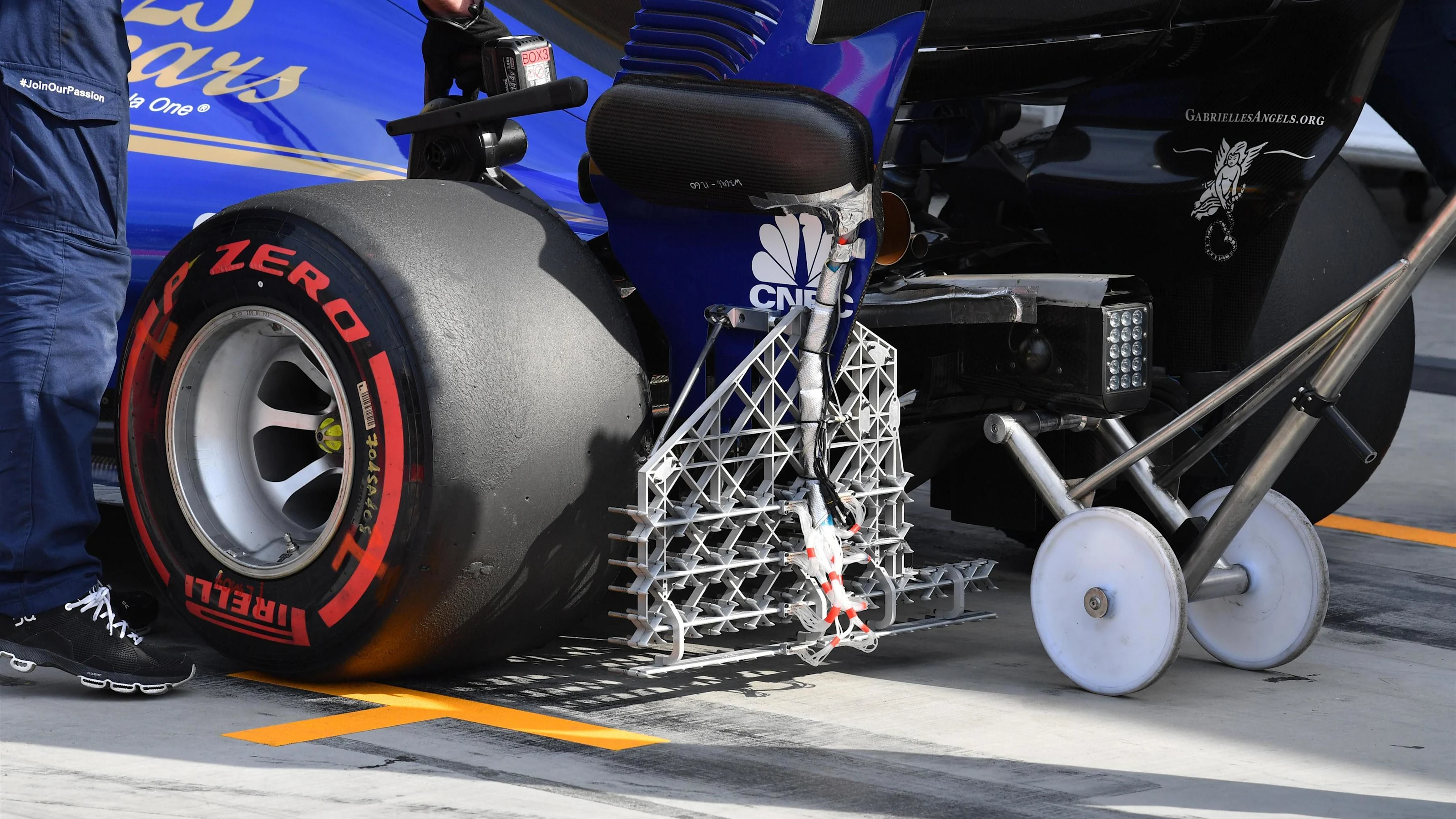 Sauber C36 with aero sensors at Formula One Testing, Day Two, Hungaroring, Hungary, Wednesday 2