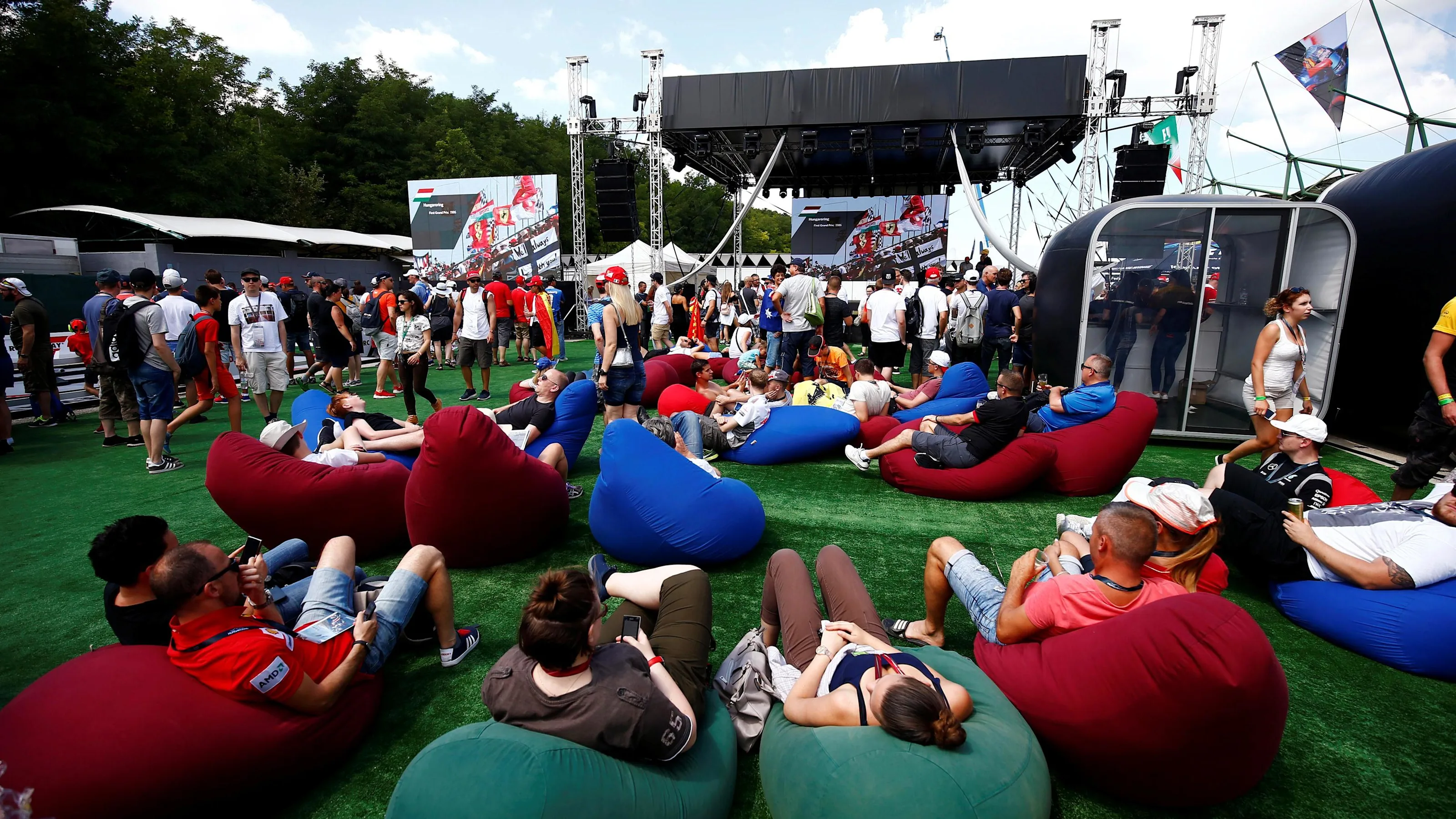 Fans at Formula One World Championship, Rd11, Hungarian Grand Prix, Practice, Hungaroring, Hungary,