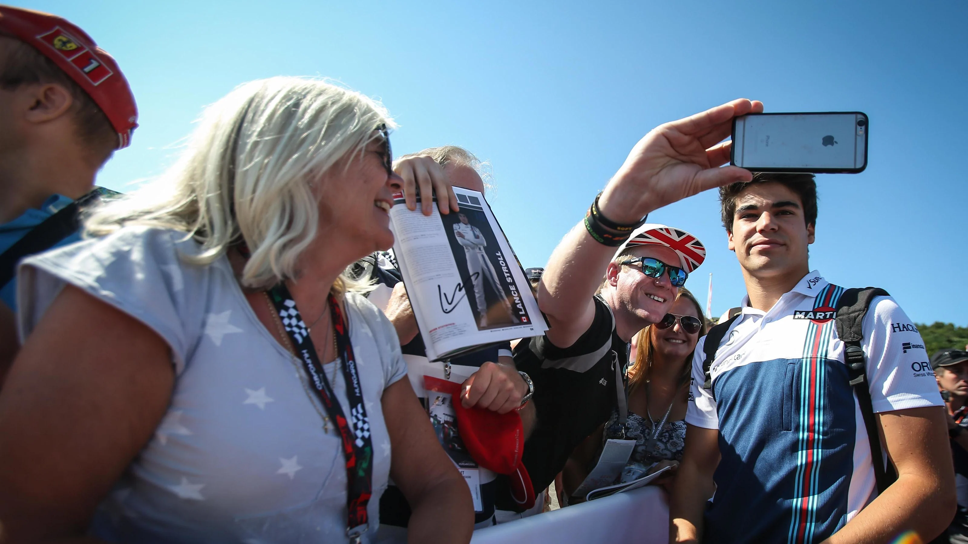 Lance Stroll (CDN) Williams fans selfie at Formula One World Championship, Rd11, Hungarian Grand