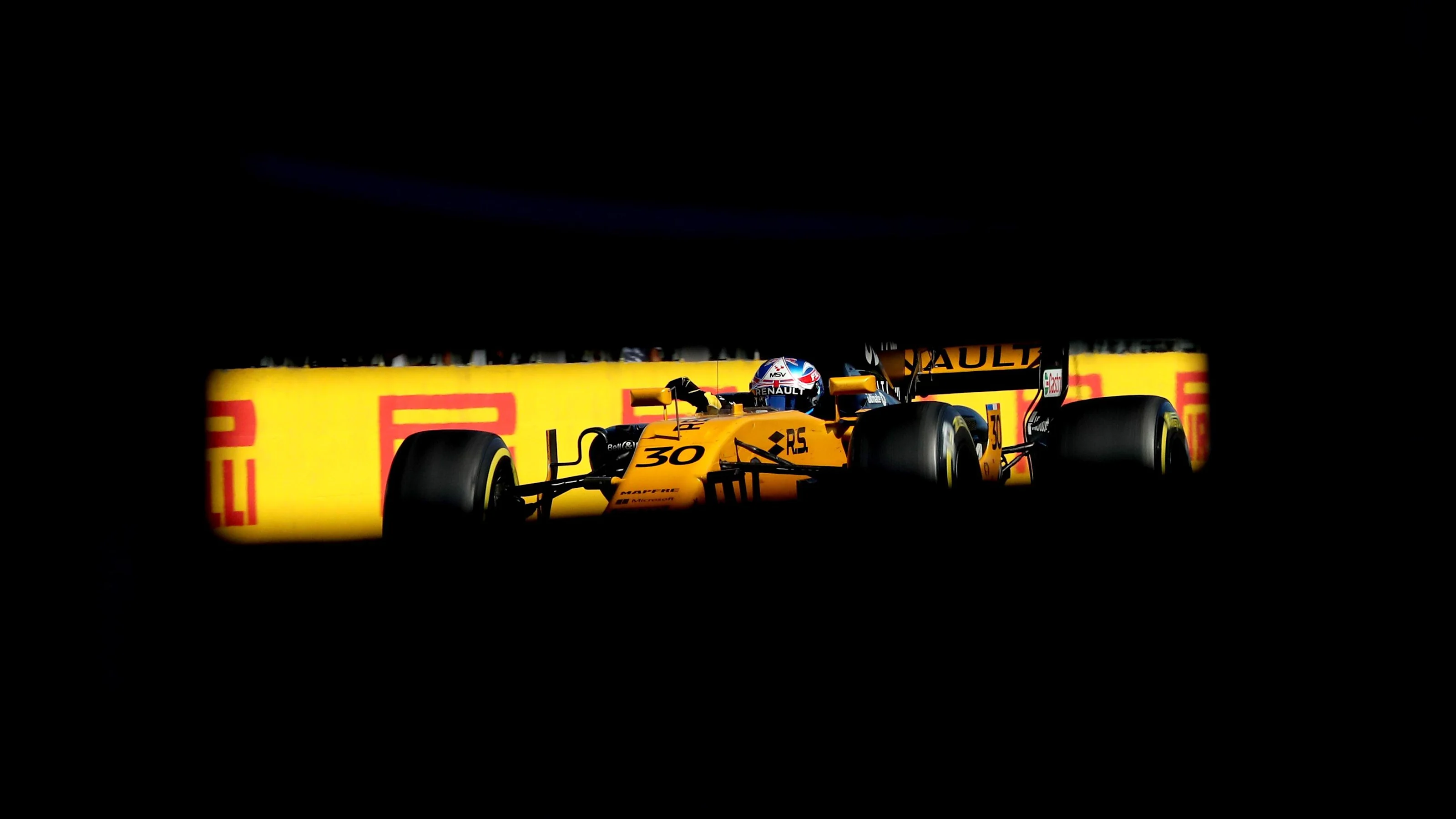 Jolyon Palmer (GBR) Renault Sport F1 Team RS17 waves at Formula One World Championship, Rd11,