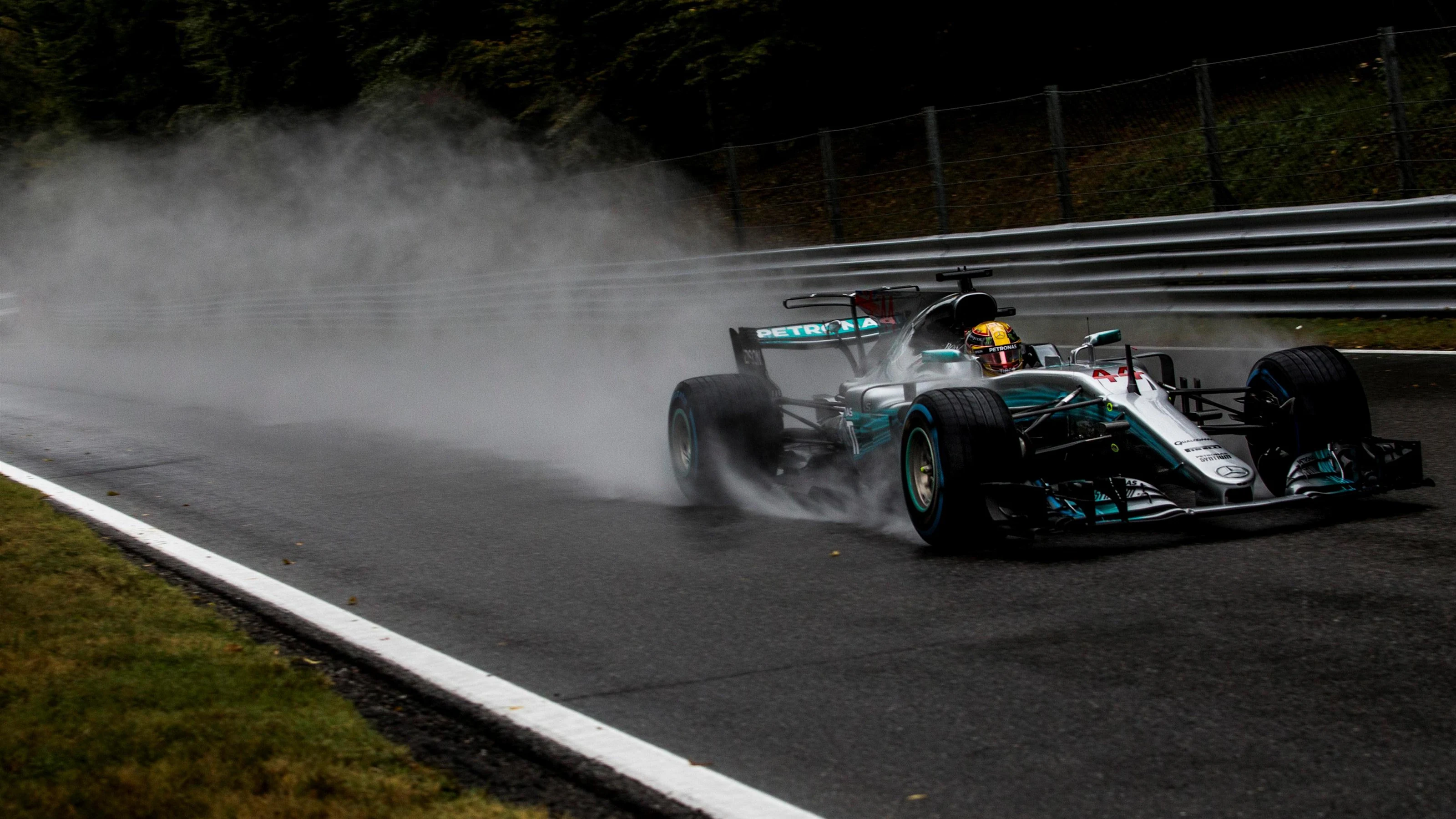 Lewis Hamilton (GBR) Mercedes-Benz F1 W08 Hybrid at Formula One World Championship, Rd13, Italian