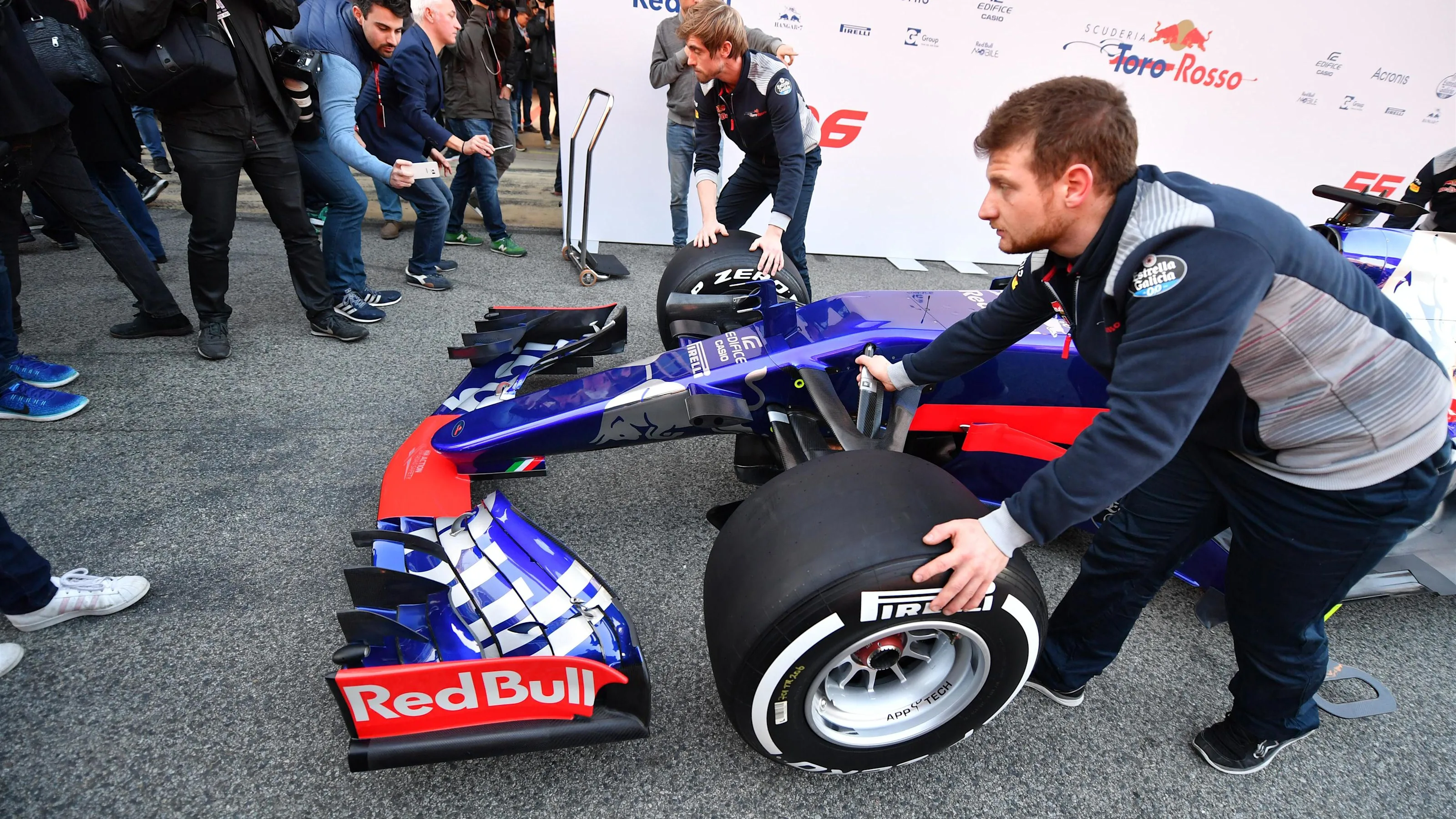 Scuderia Toro Rosso STR12
