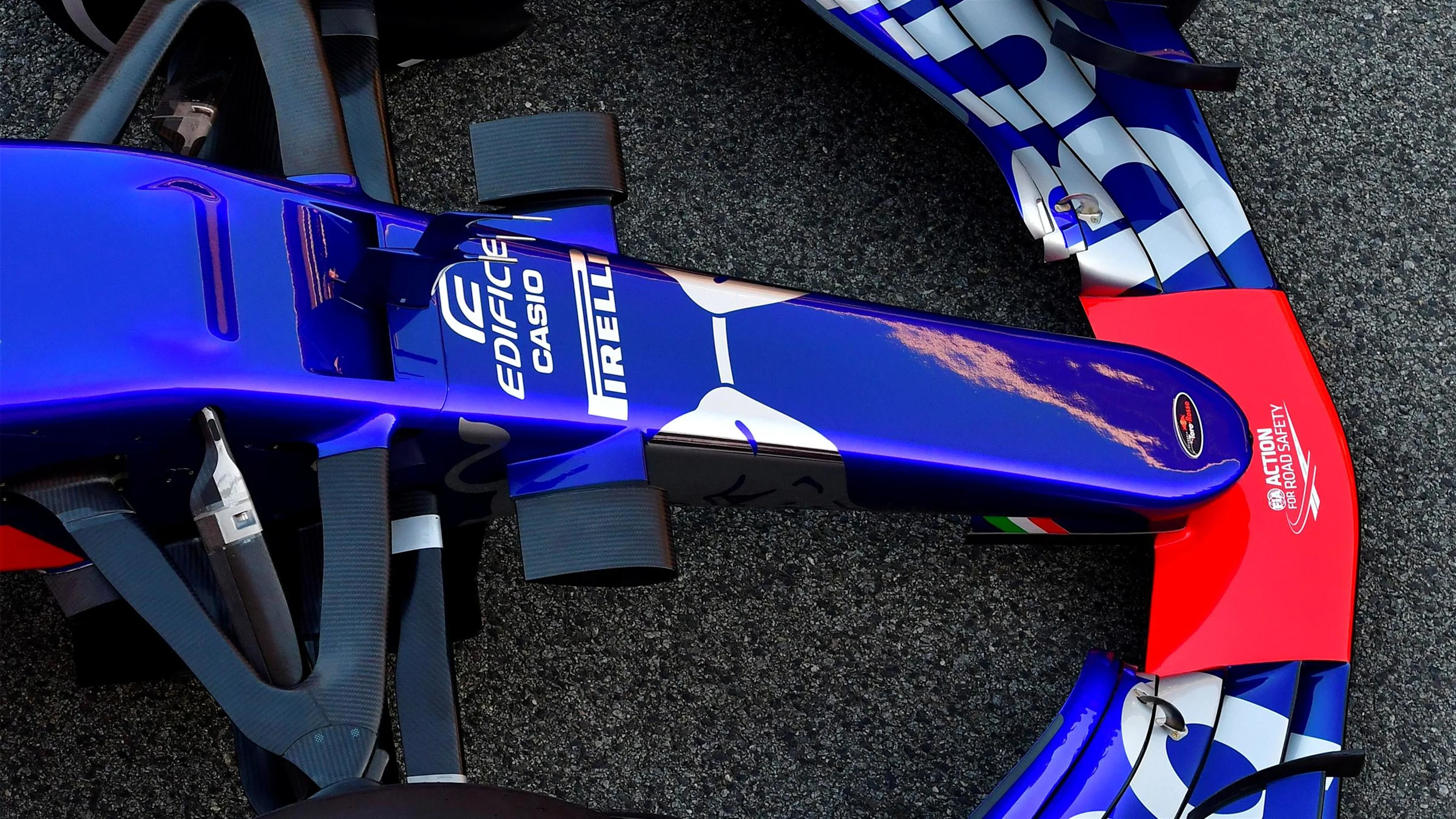 Scuderia Toro Rosso STR12