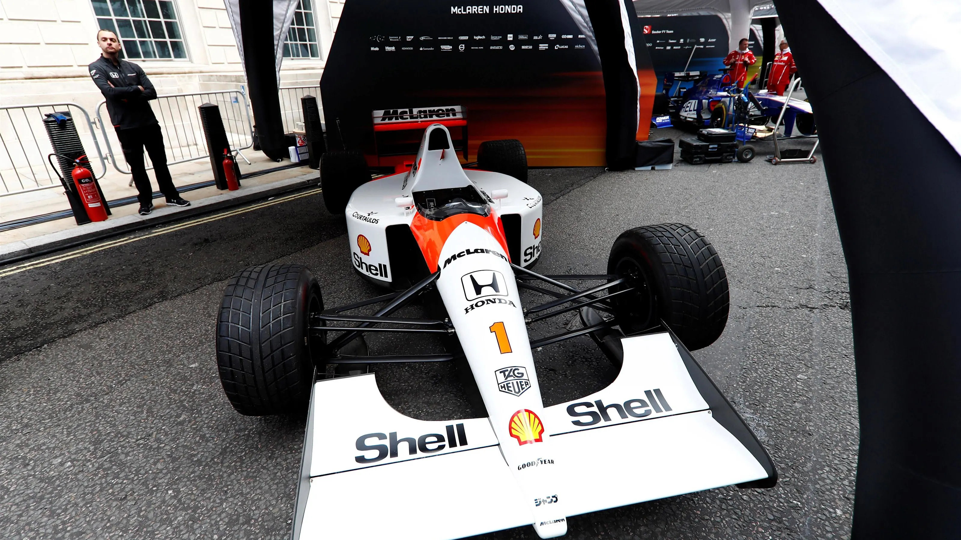 McLaren MP4/6 at F1 London Live, Trafalgar Square, London, England, Wednesday 12 July