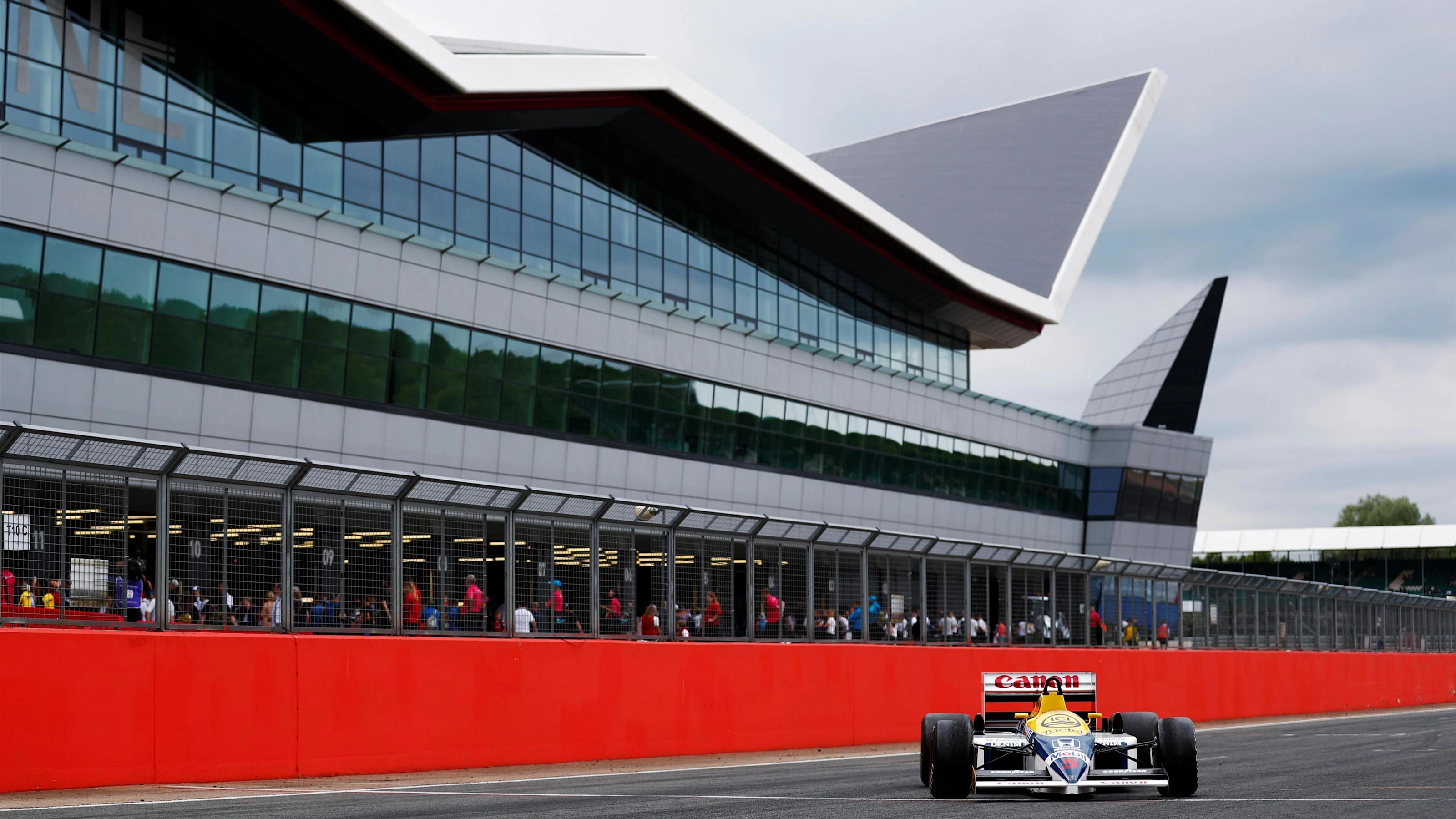 Williams Honda FW11 at Williams British Grand Prix Preview Day, Silverstone, England, 2 June