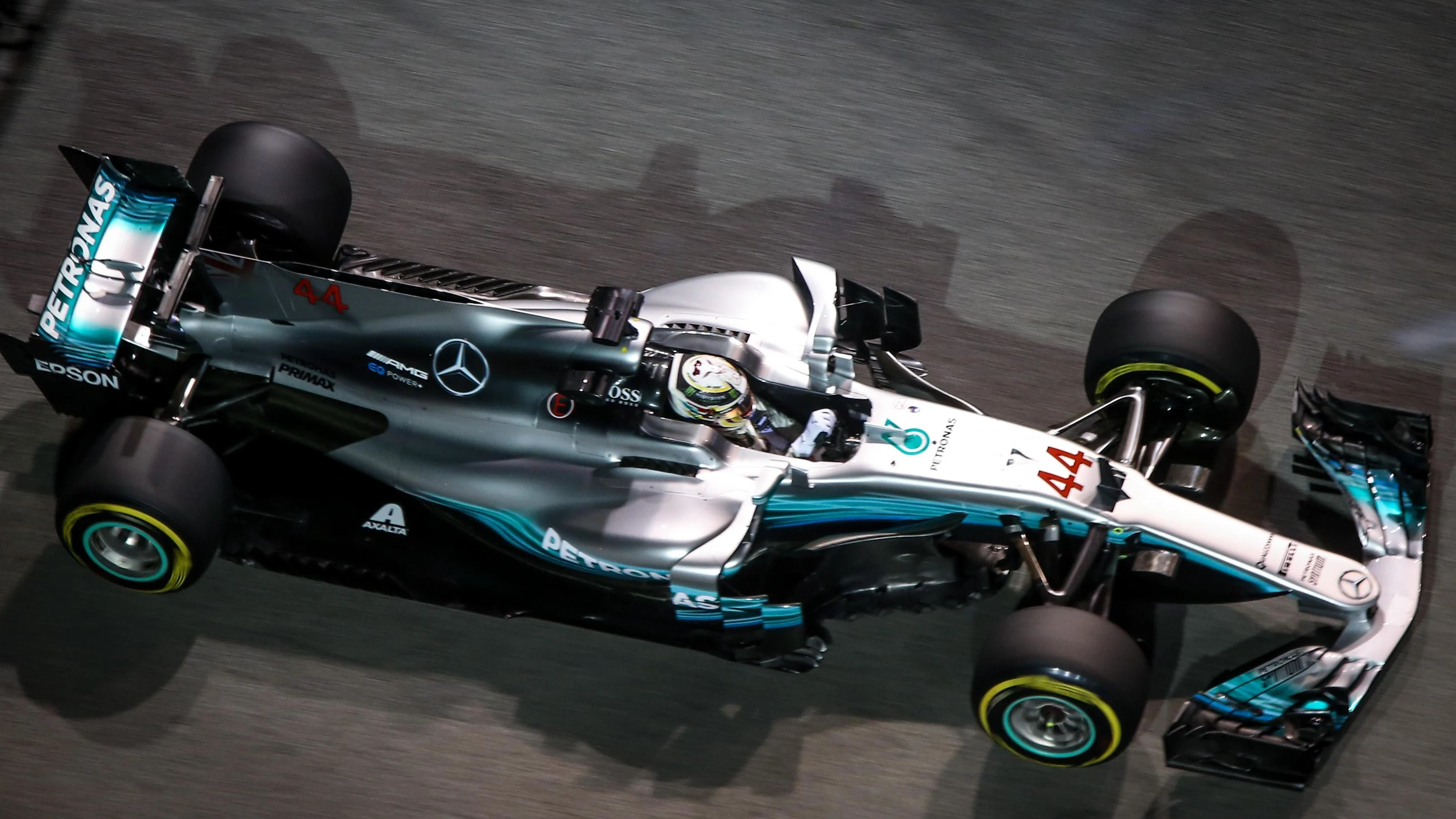 Lewis Hamilton (GBR) Mercedes-Benz F1 W08 Hybrid at Formula One World Championship, Rd14, Singapore