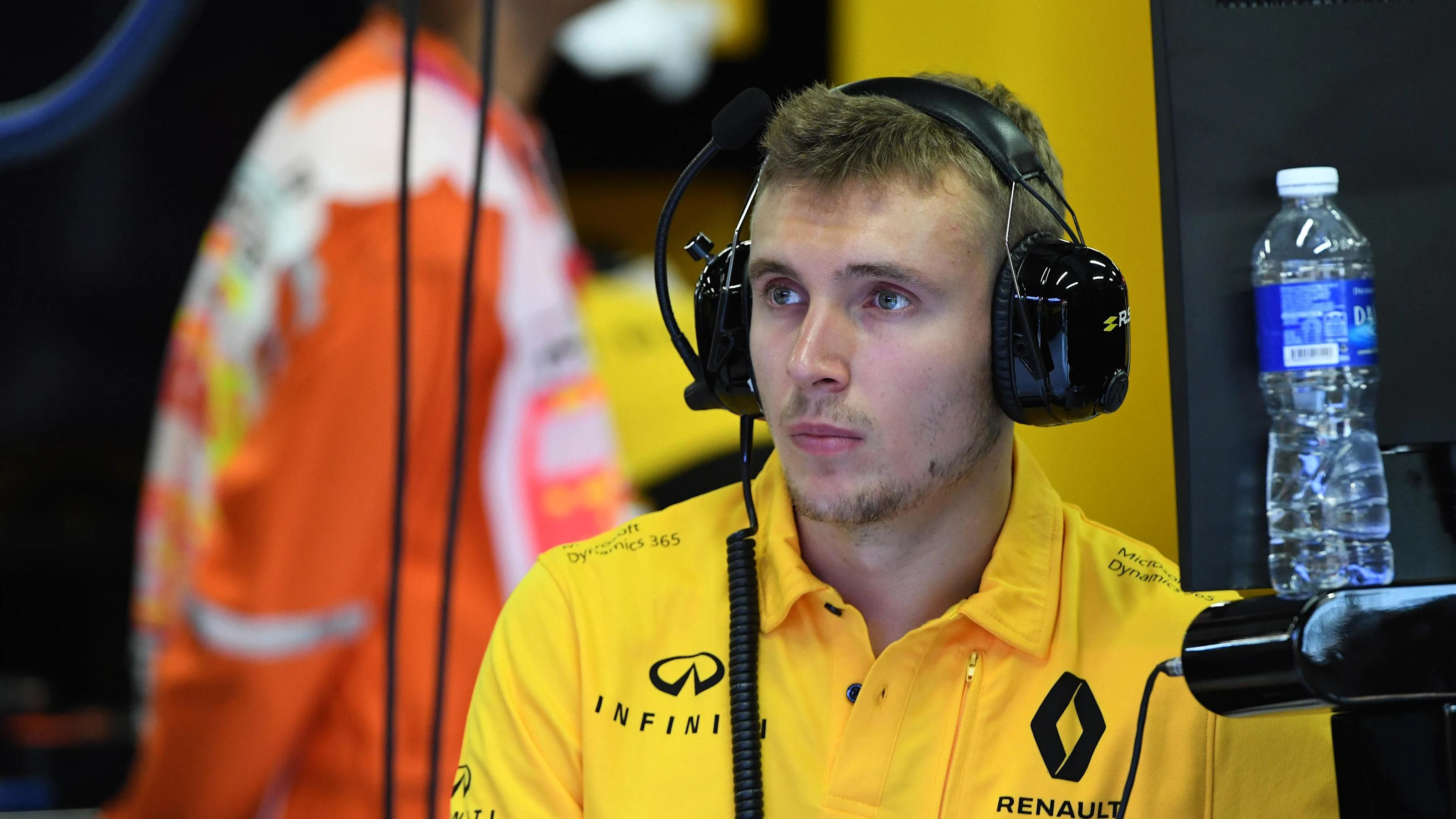 Sergey Sirotkin (RUS) Renault Sport F1 Team Test Driver at Formula One World Championship, Rd14,