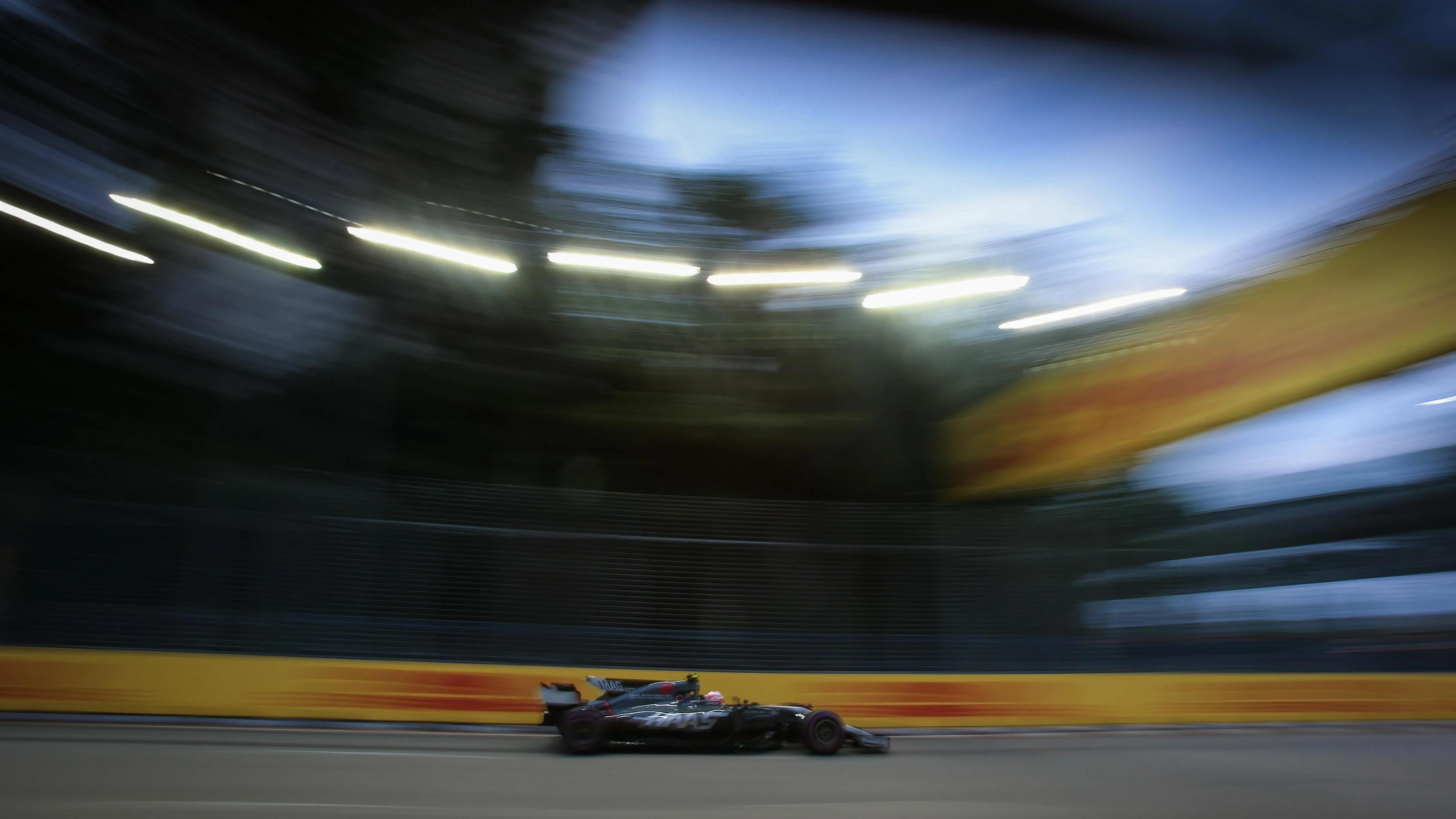 Kevin Magnussen (DEN) Haas VF-17 at Formula One World Championship, Rd14, Singapore Grand Prix,