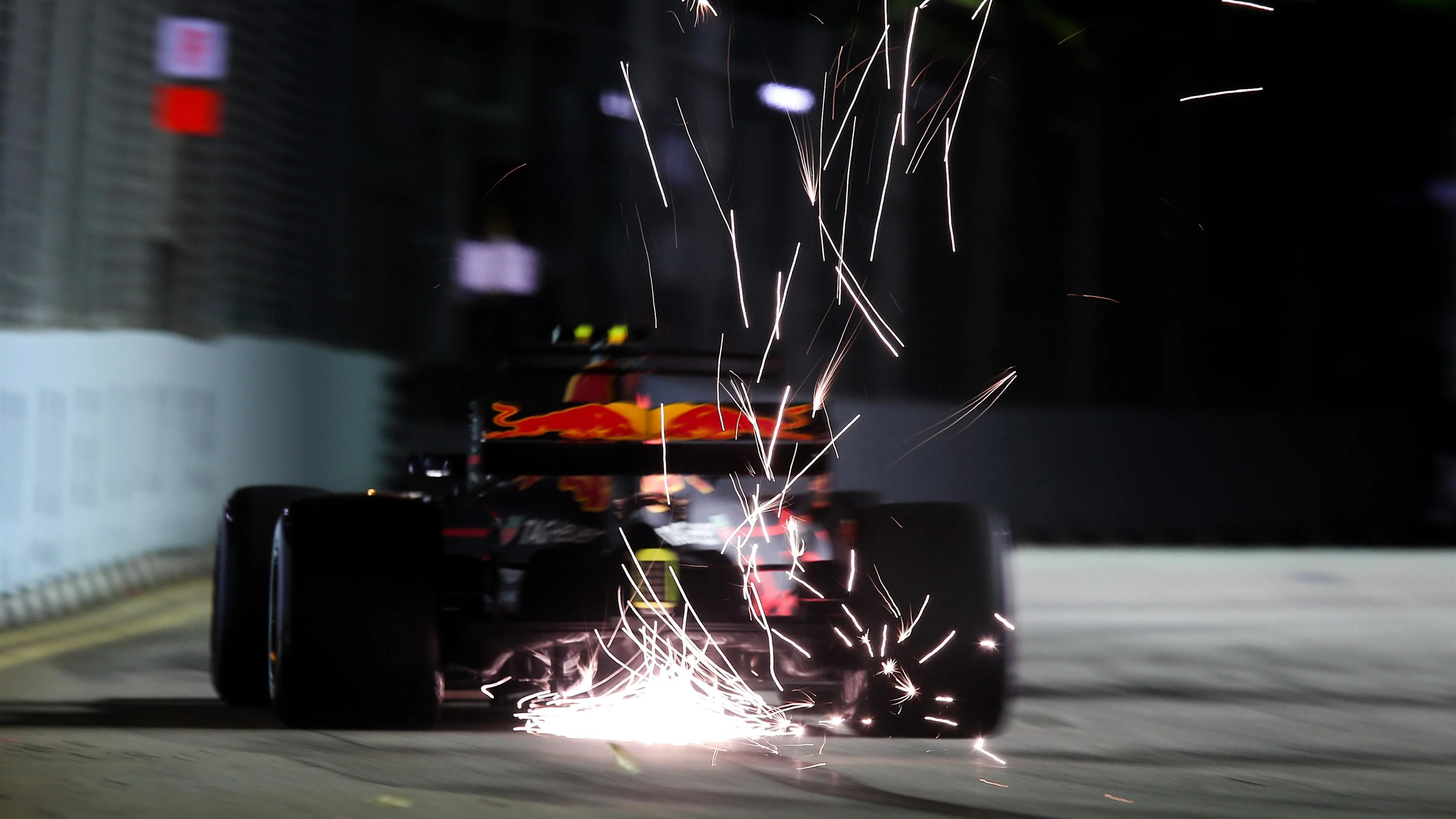 Max Verstappen (NED) Red Bull Racing RB13 at Formula One World Championship, Rd14, Singapore Grand