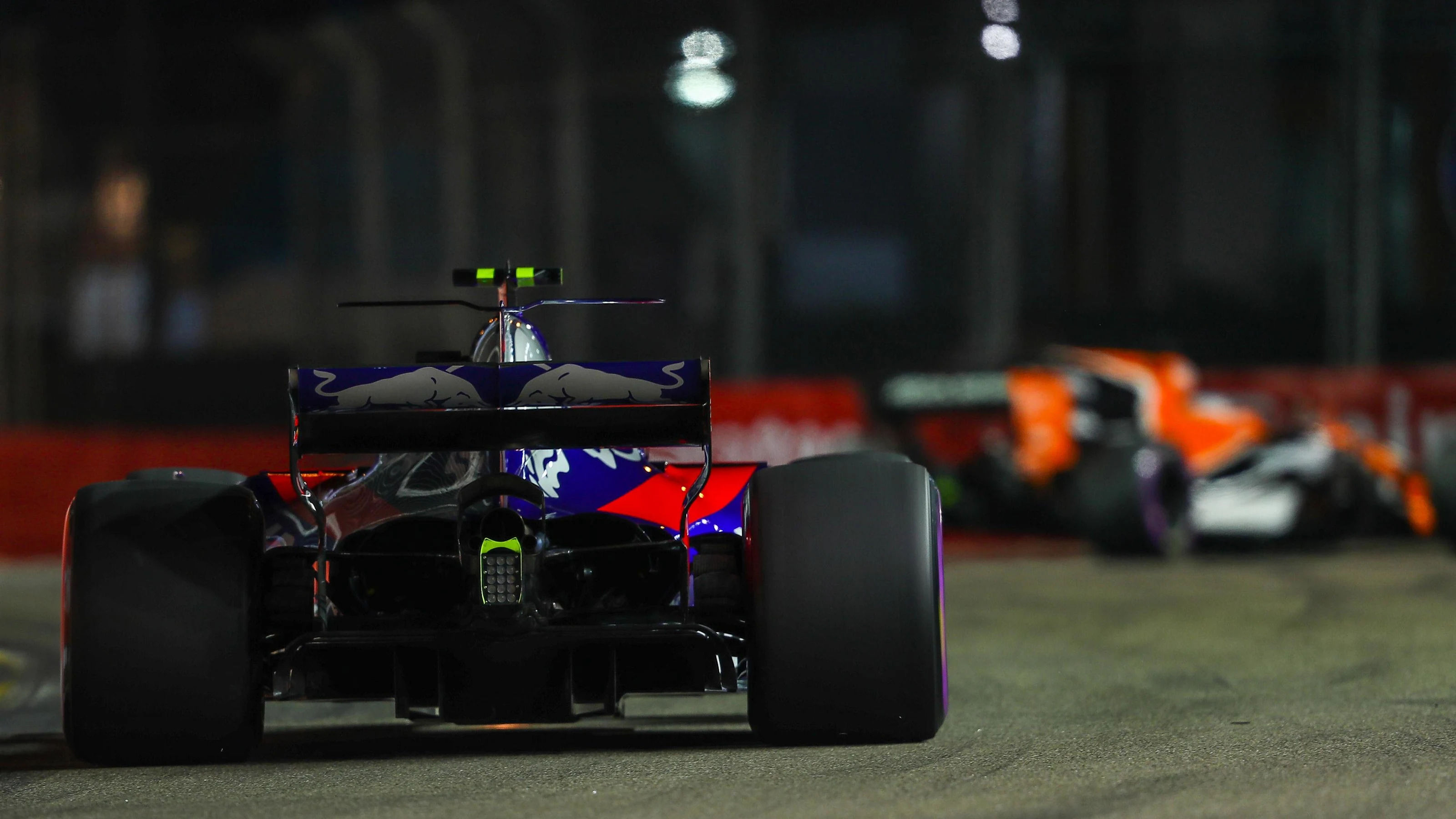 Carlos Sainz jr (ESP) Scuderia Toro Rosso STR12 at Formula One World Championship, Rd14, Singapore