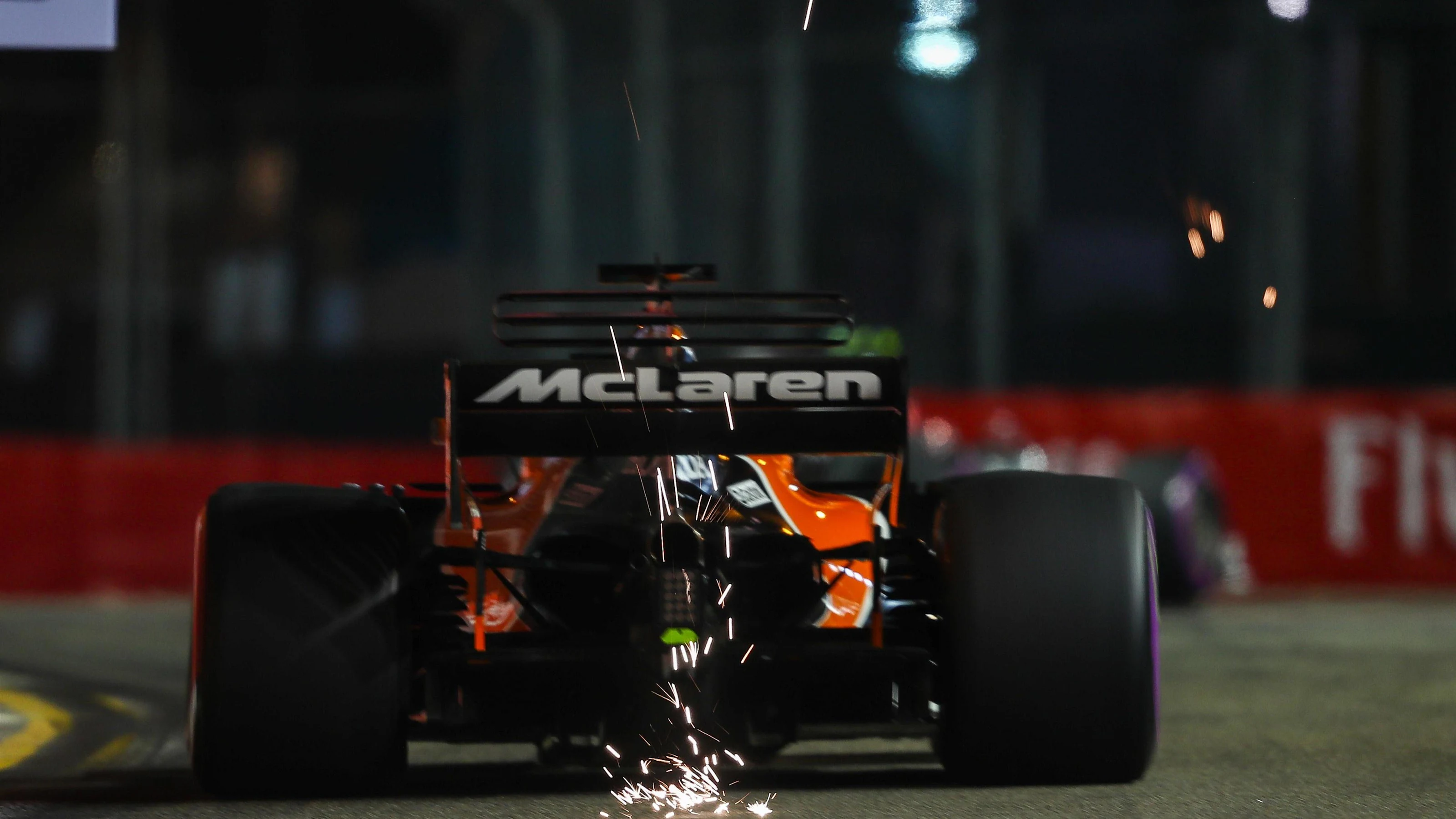 Fernando Alonso (ESP) McLaren MCL32 at Formula One World Championship, Rd14, Singapore Grand Prix,