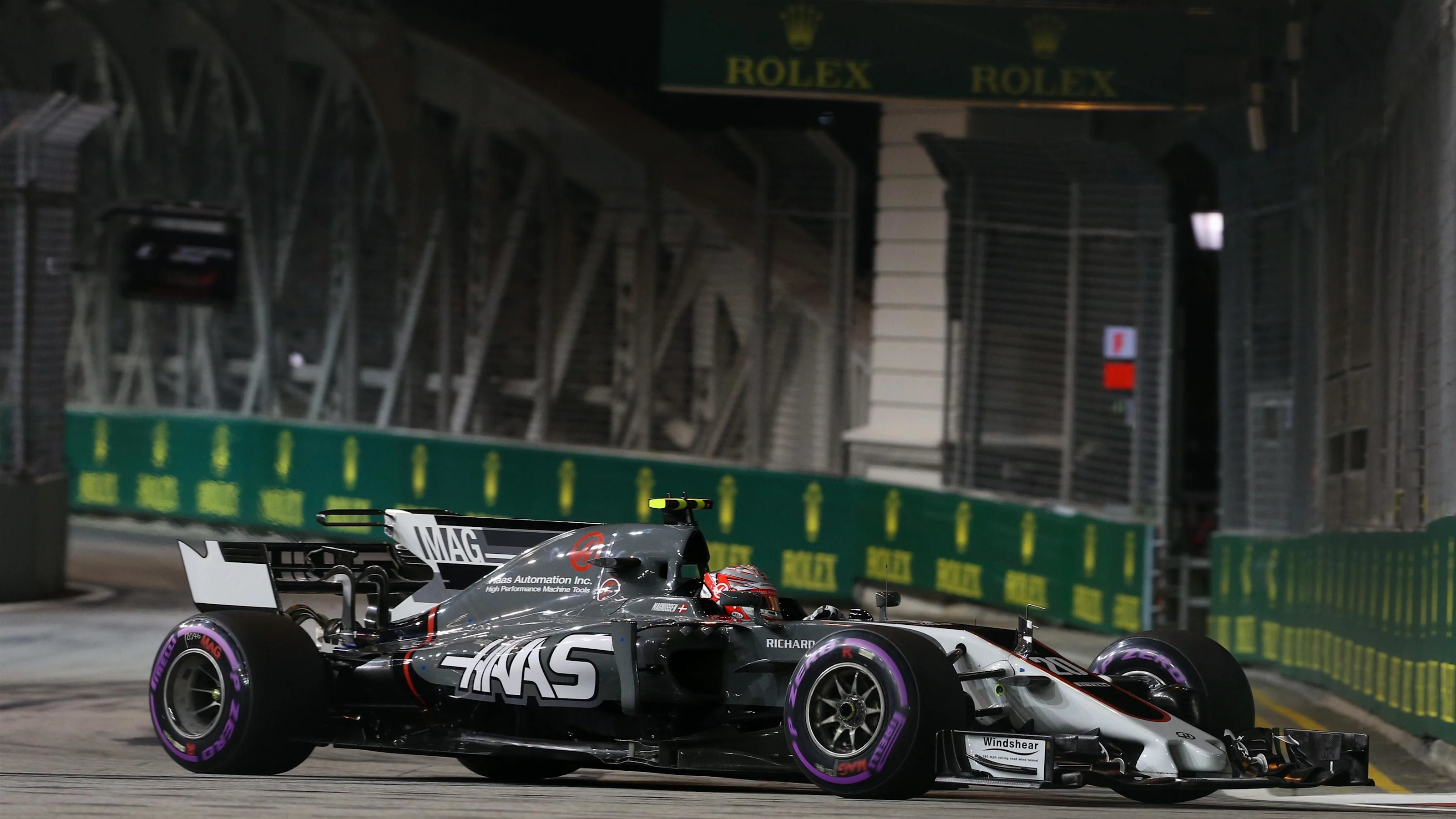 Kevin Magnussen (DEN) Haas VF-17 at Formula One World Championship, Rd14, Singapore Grand Prix,