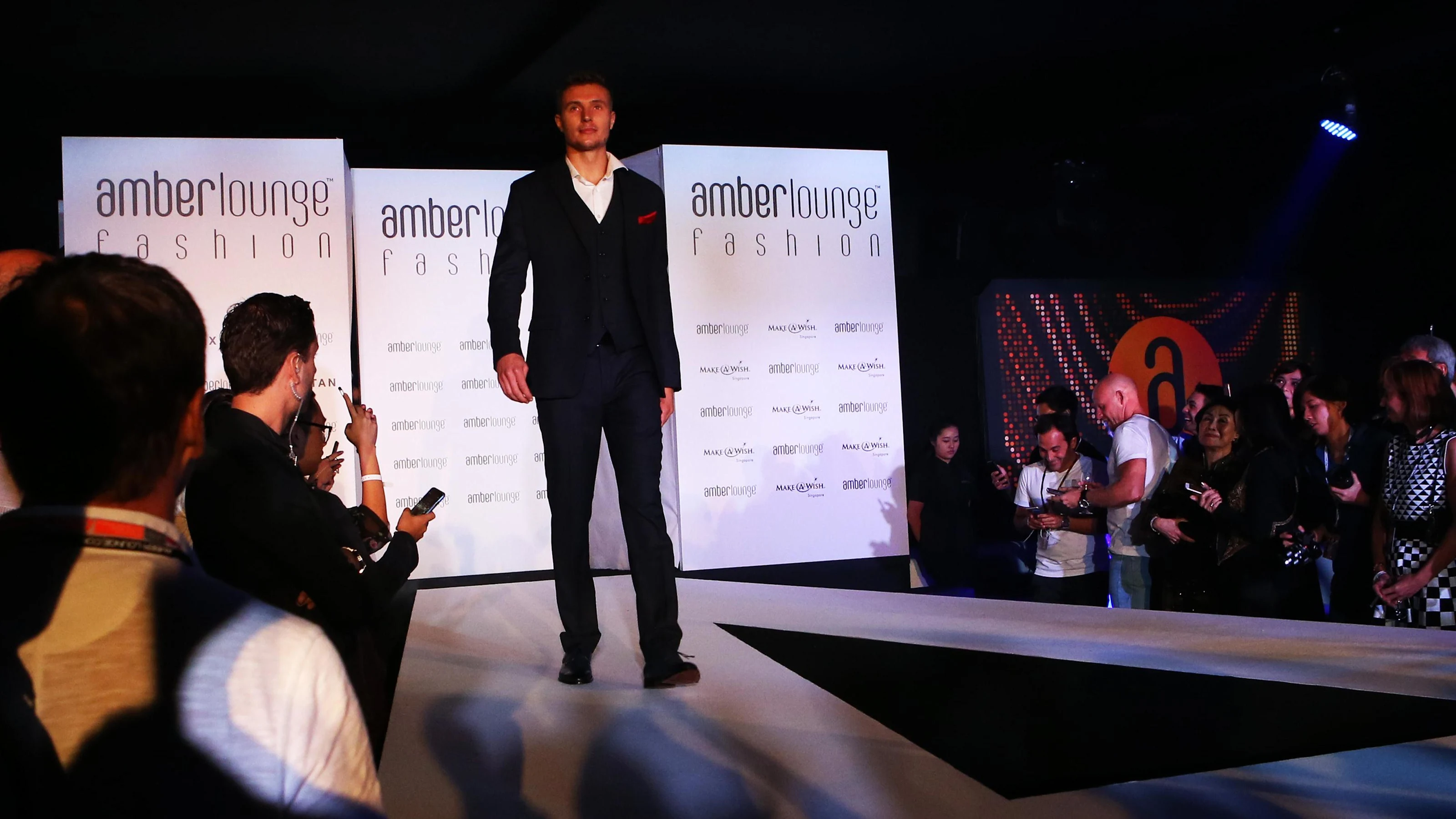 Sergey Sirotkin (RUS) Renault Sport F1 Team Test Driver at Amber Lounge Fashion Show at Formula One