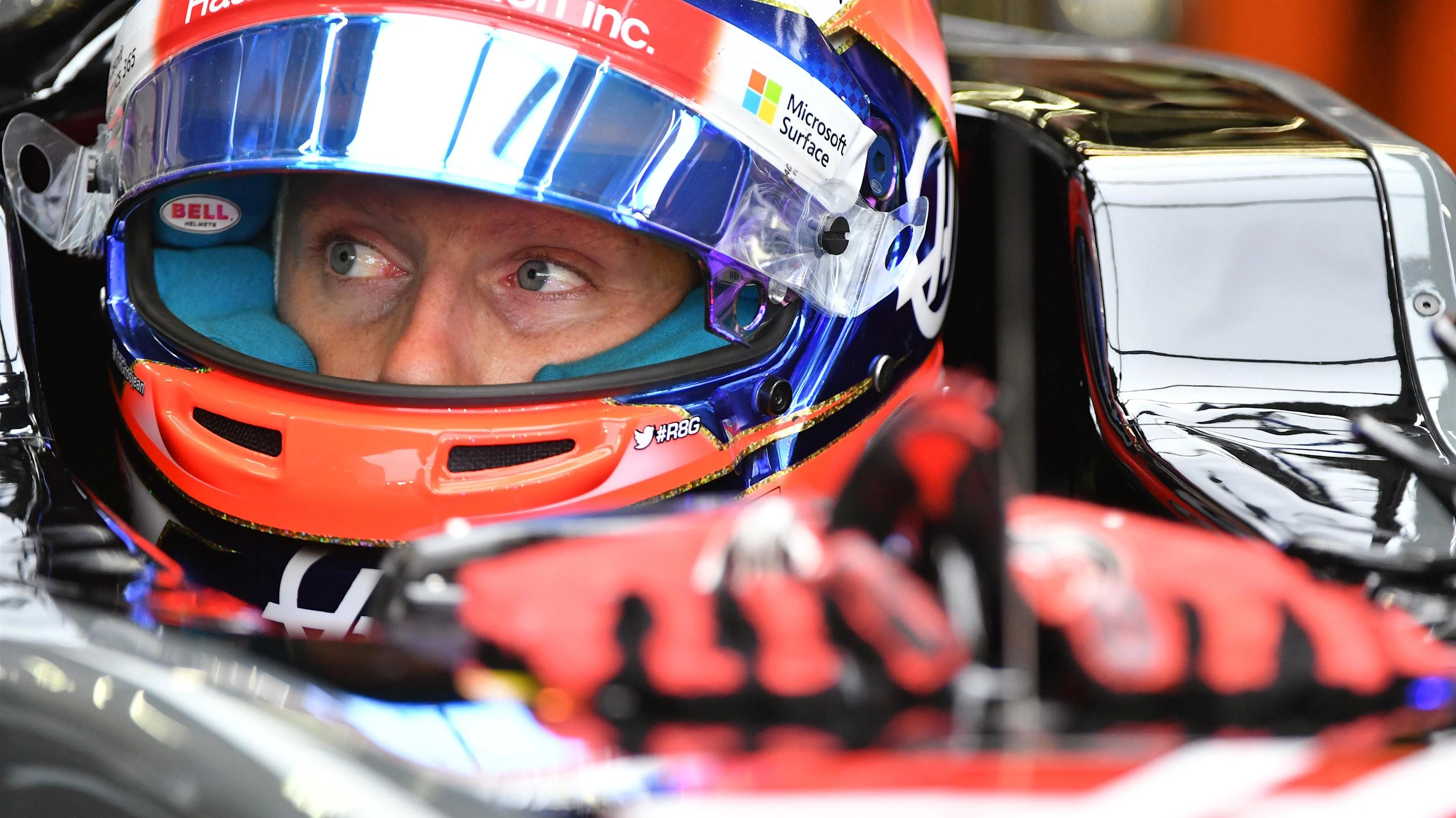 Romain Grosjean (FRA) Haas VF-17 at Formula One World Championship, Rd14, Singapore Grand Prix,
