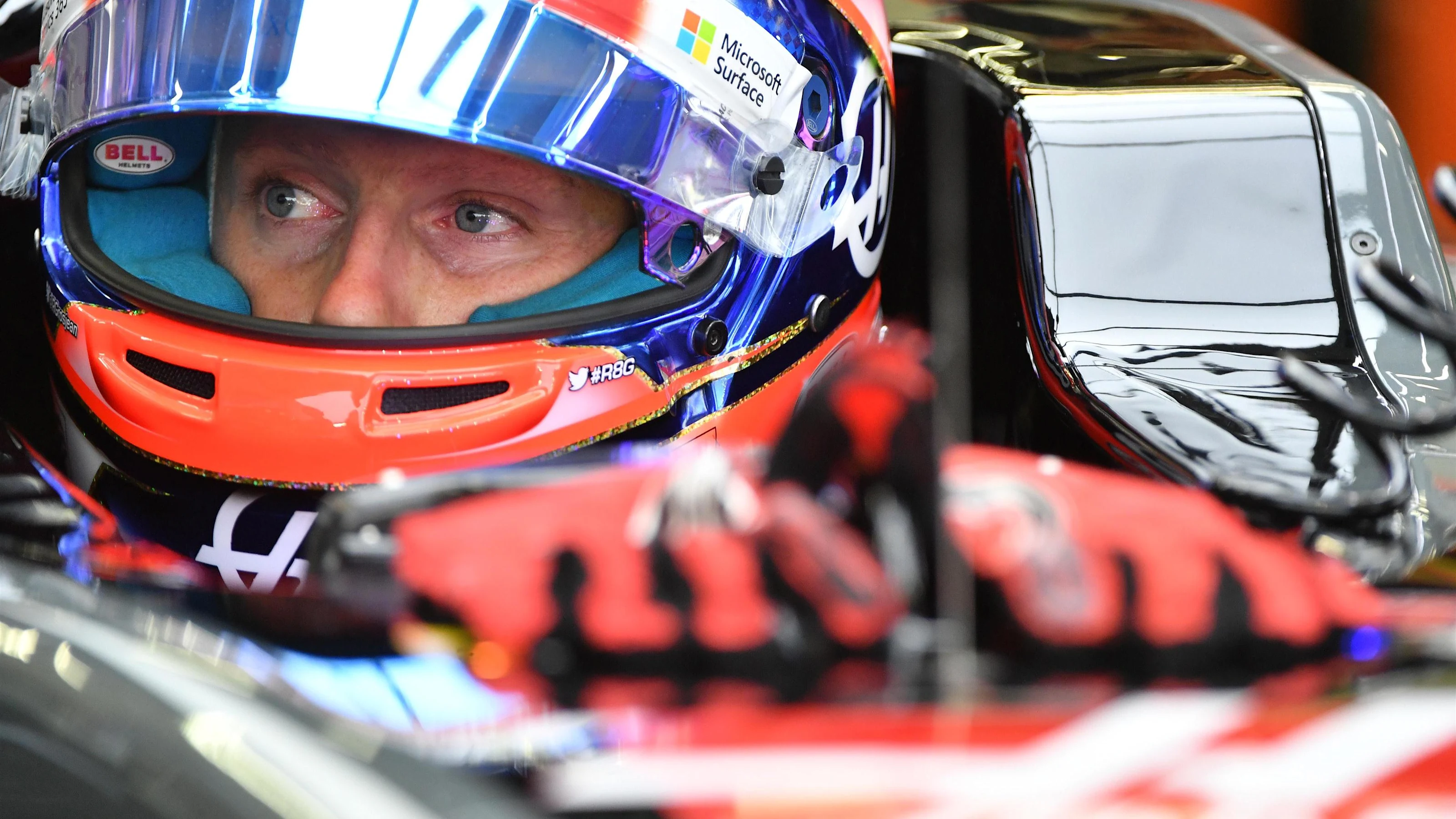 Romain Grosjean (FRA) Haas VF-17 at Formula One World Championship, Rd14, Singapore Grand Prix,