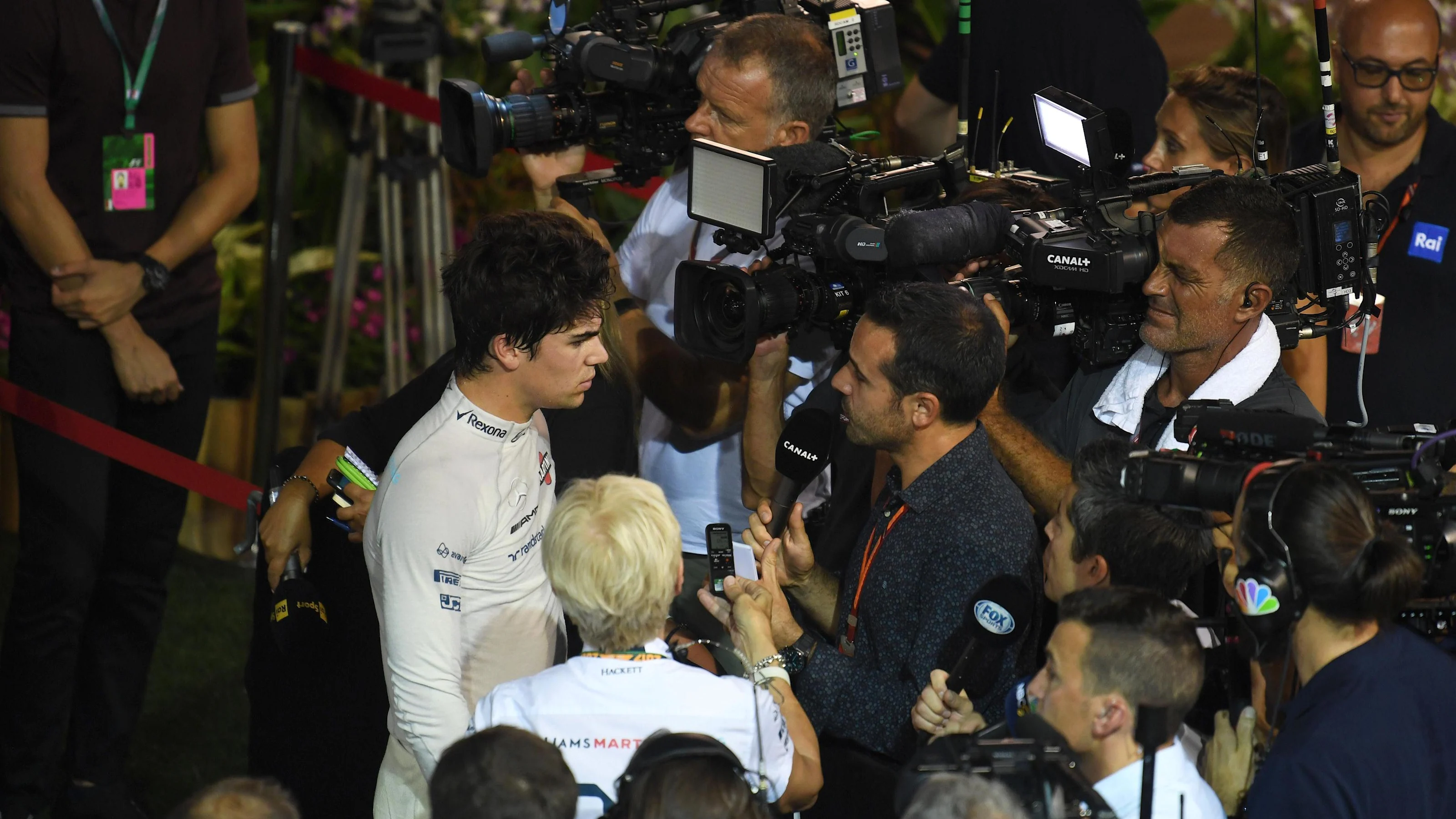 Lance Stroll (CDN) Williams talks with the media at Formula One World Championship, Rd14, Singapore