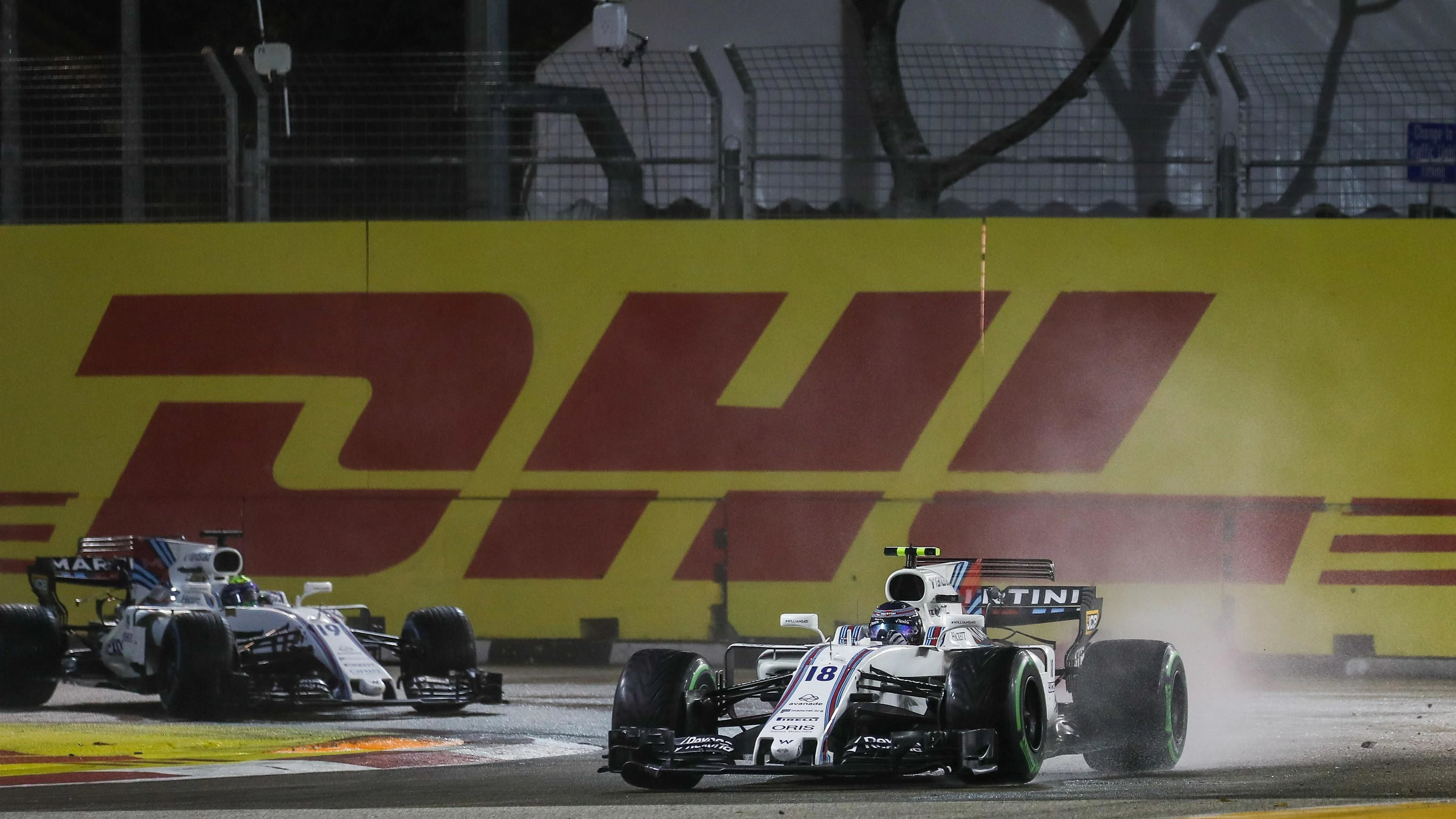 Lance Stroll (CDN) Williams FW40 at Formula One World Championship, Rd14, Singapore Grand Prix,