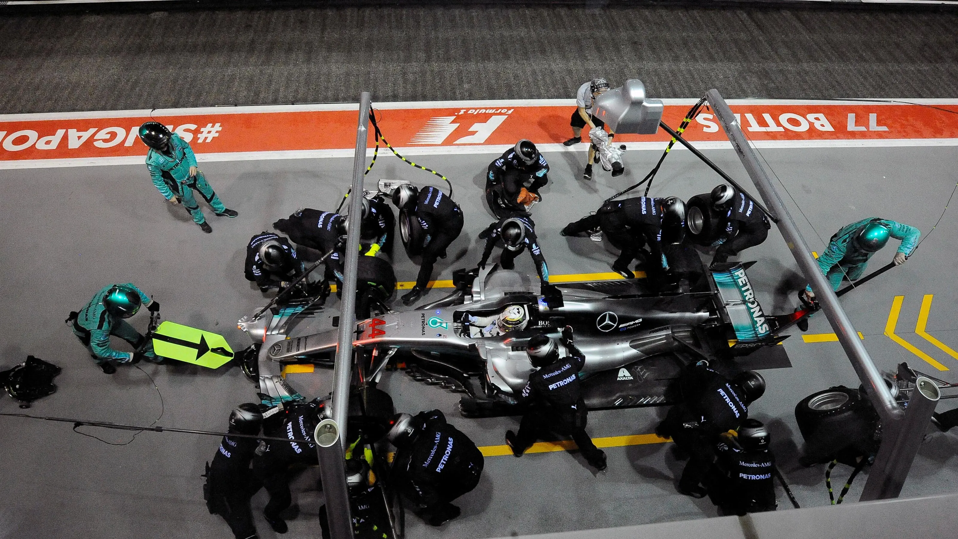 Lewis Hamilton (GBR) Mercedes-Benz F1 W08 Hybrid pit stop at Formula One World Championship, Rd14,