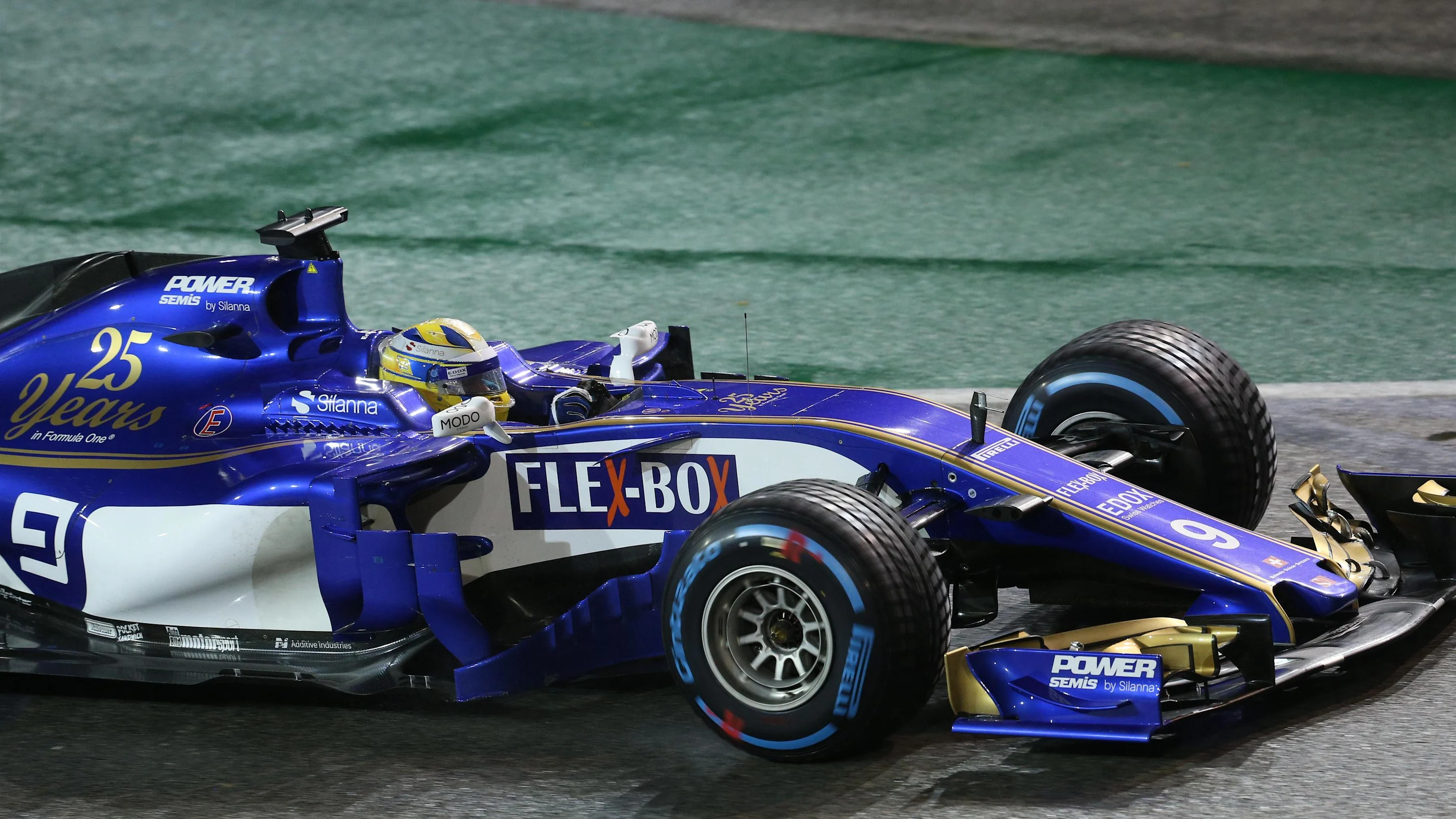 Marcus Ericsson (SWE) Sauber C36 at Formula One World Championship, Rd14, Singapore Grand Prix,