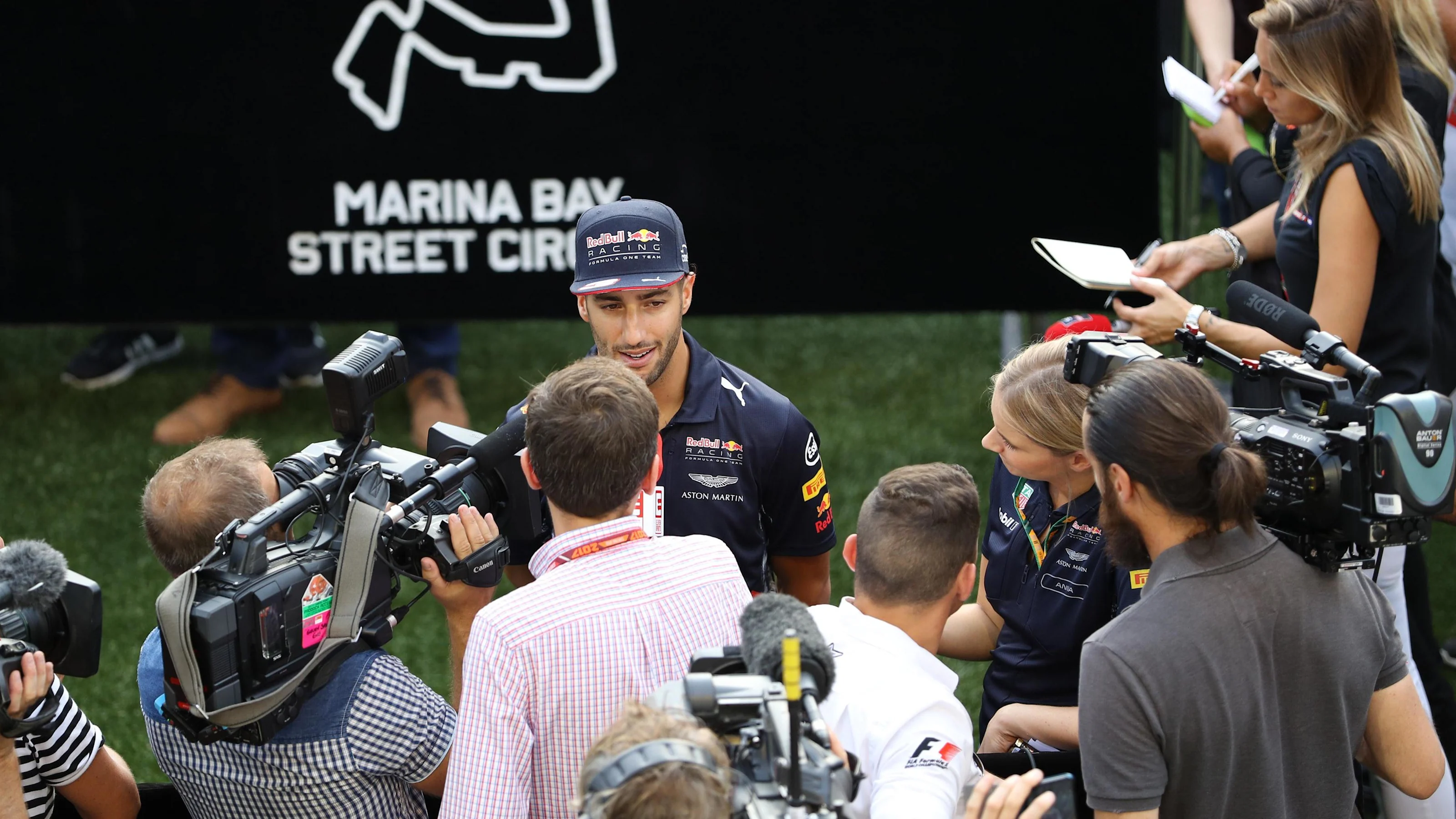 Daniel Ricciardo (AUS) Red Bull Racing talks to the media at Formula One World Championship, Rd14,