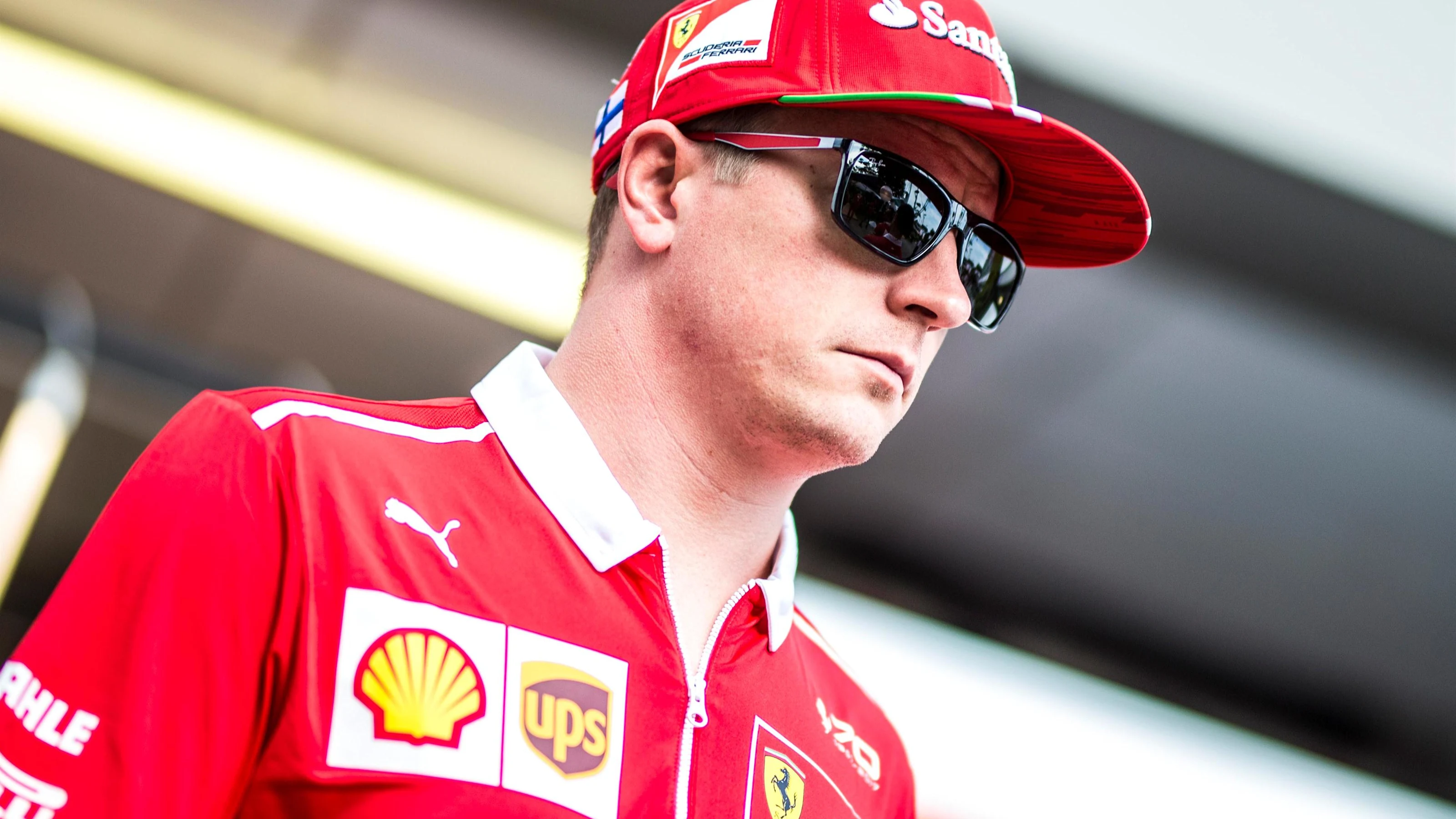 Kimi Raikkonen (FIN) Ferrari at Formula One World Championship, Rd14, Singapore Grand Prix,