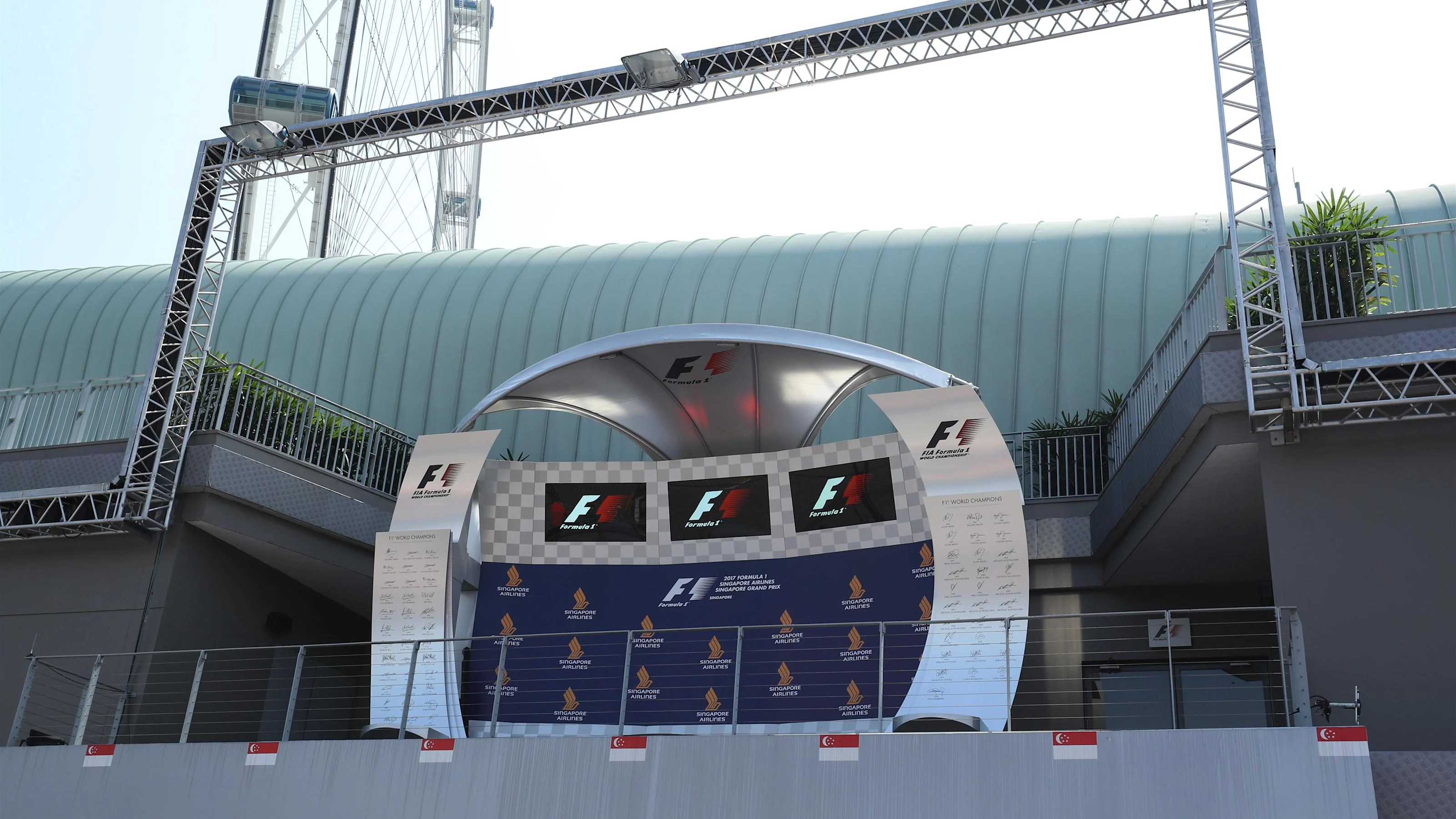 Podium at Formula One World Championship, Rd14, Singapore Grand Prix, Preparations, Marina Bay