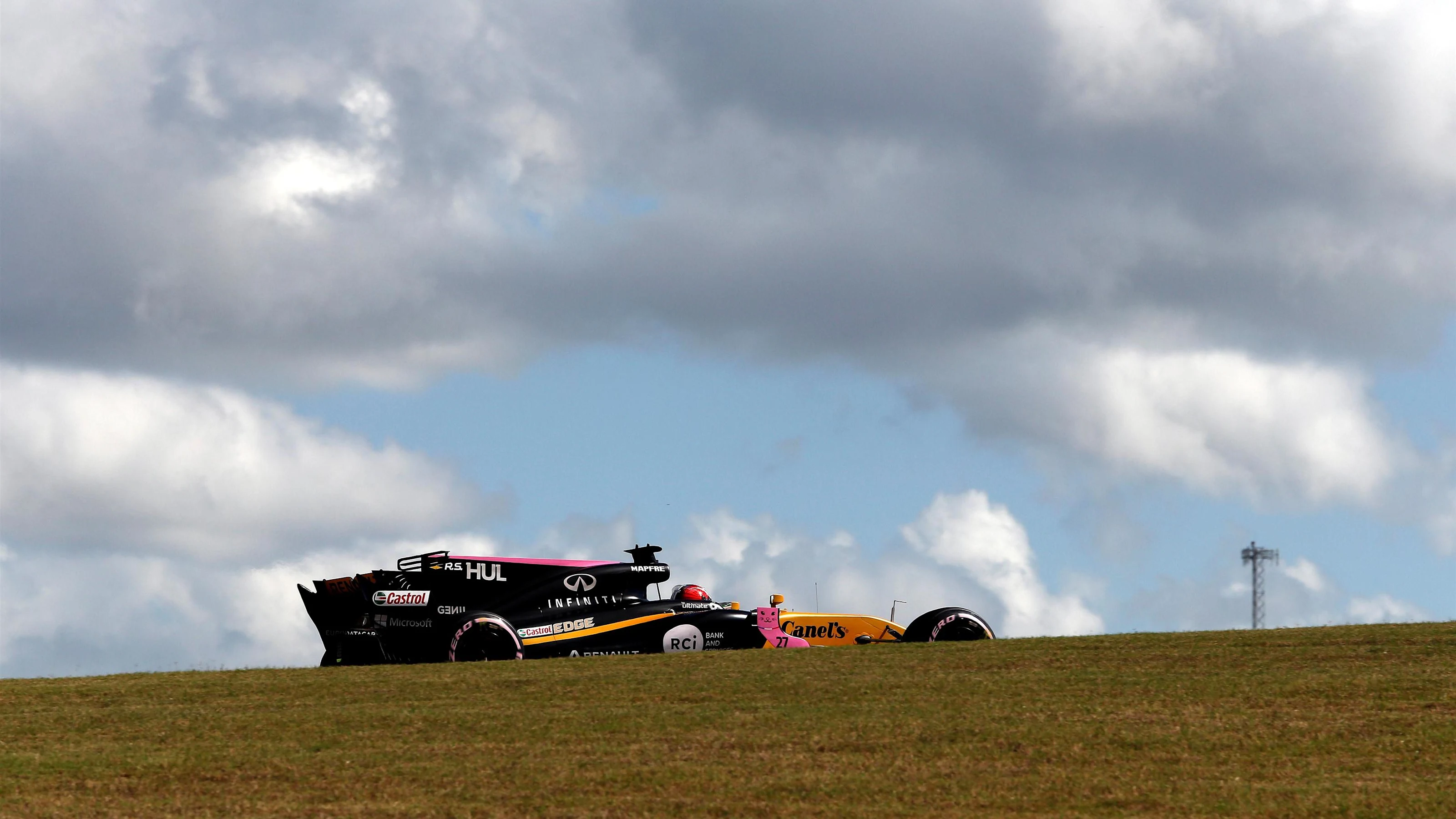 Nico Hulkenberg (GER) Renault Sport F1 Team RS17 at Formula One World Championship, Rd17, United