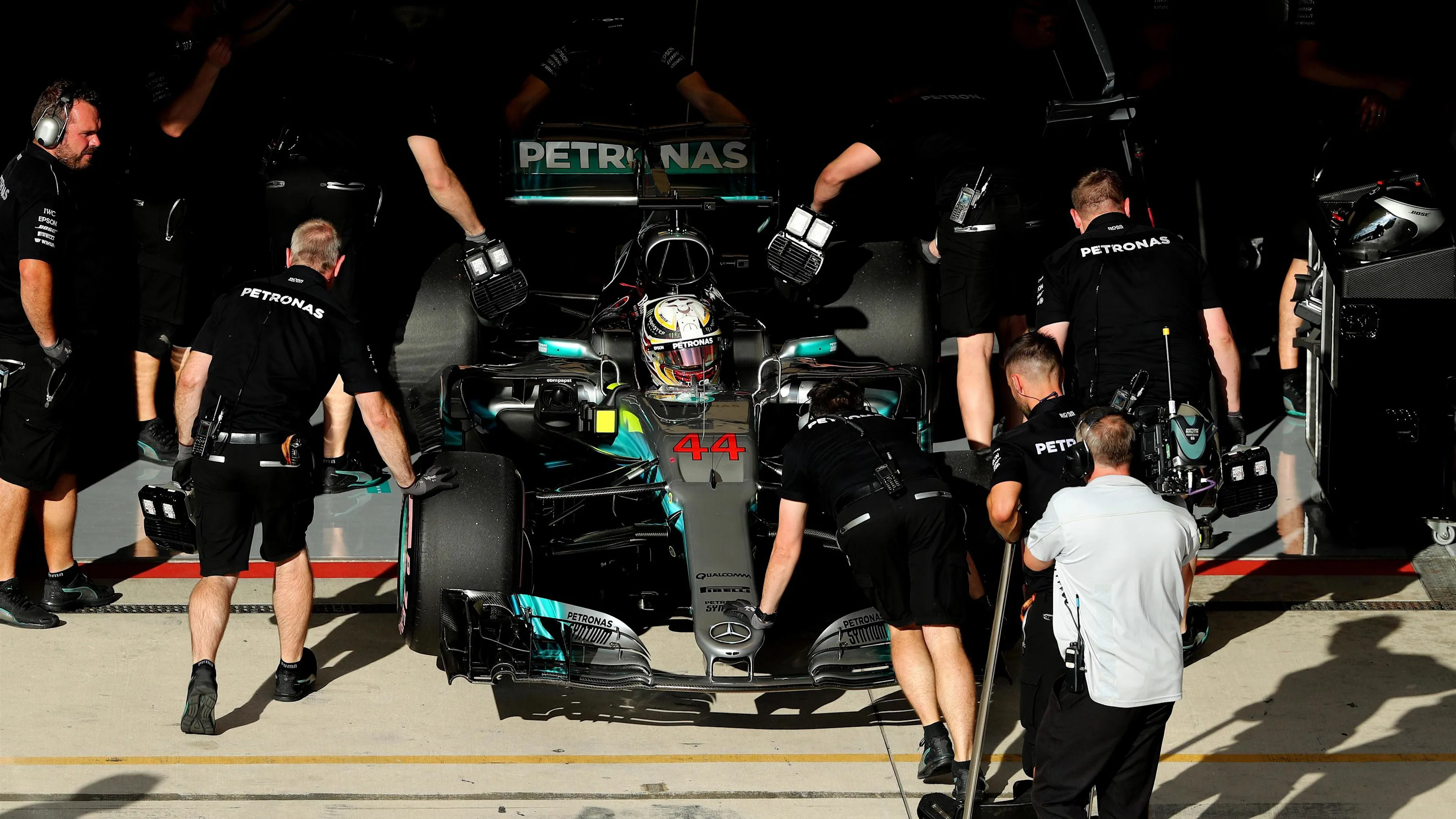 Lewis Hamilton (GBR) Mercedes-Benz F1 W08 Hybrid at Formula One World Championship, Rd17, United