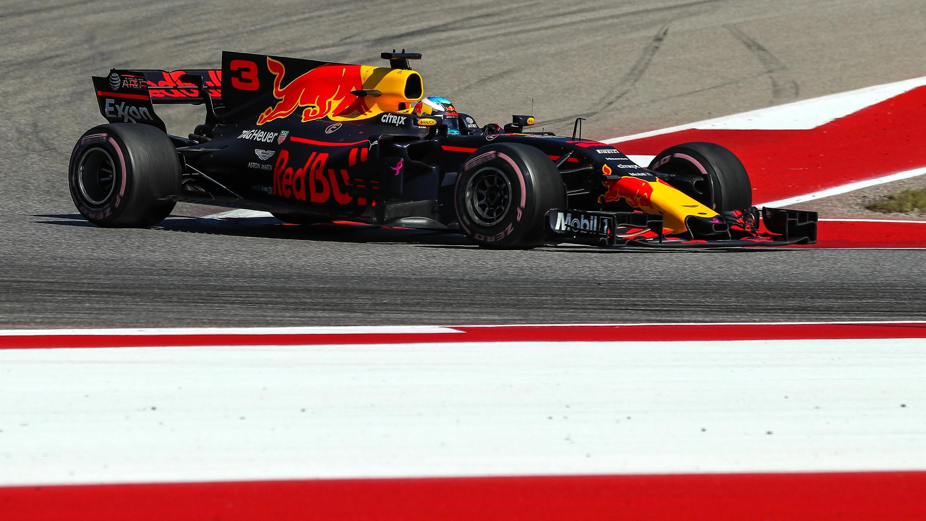 Daniel Ricciardo (AUS) Red Bull Racing RB13 at Formula One World Championship, Rd17, United States