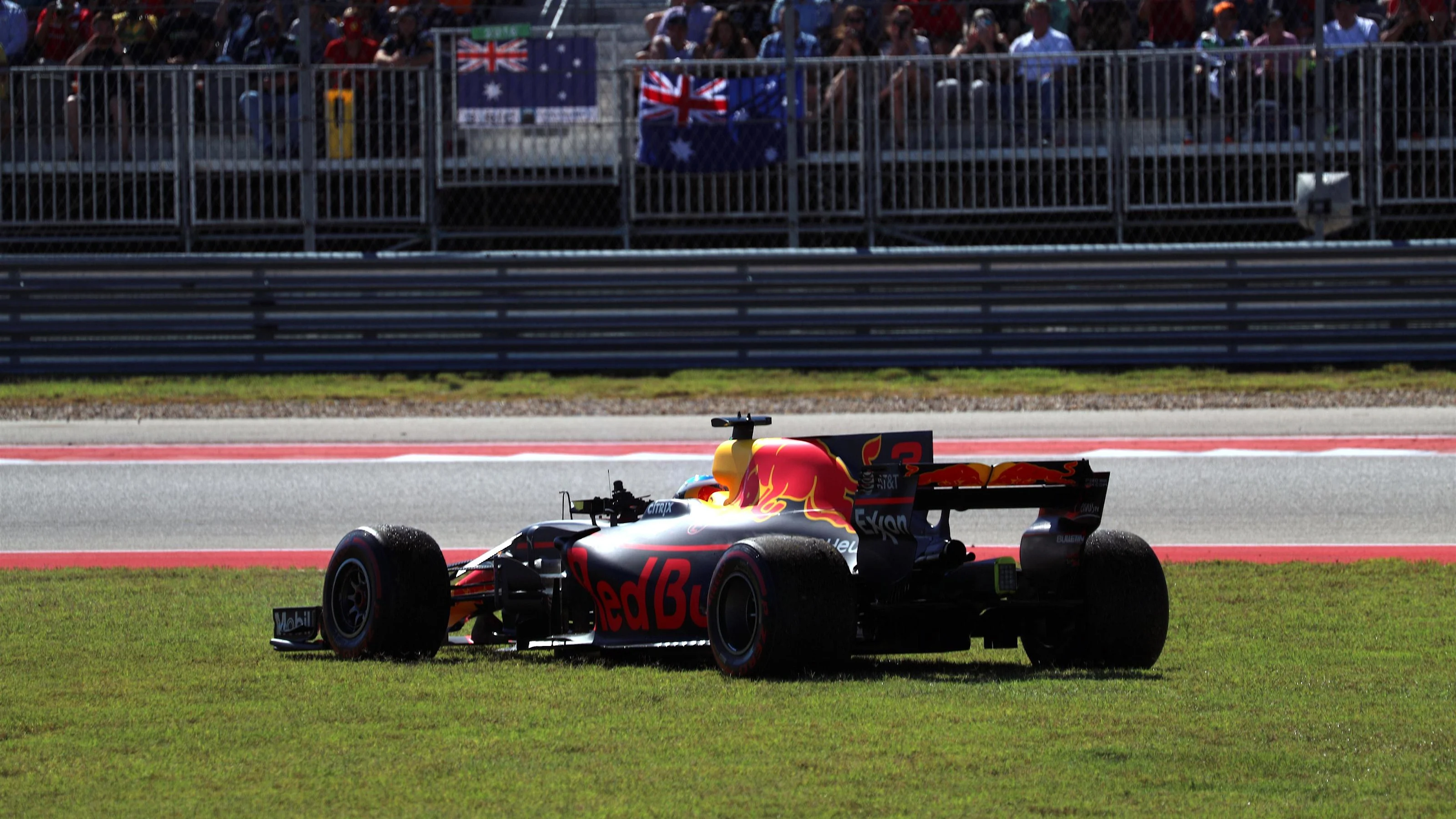 Daniel Ricciardo (AUS) Red Bull Racing RB13 retires from the race at Formula One World