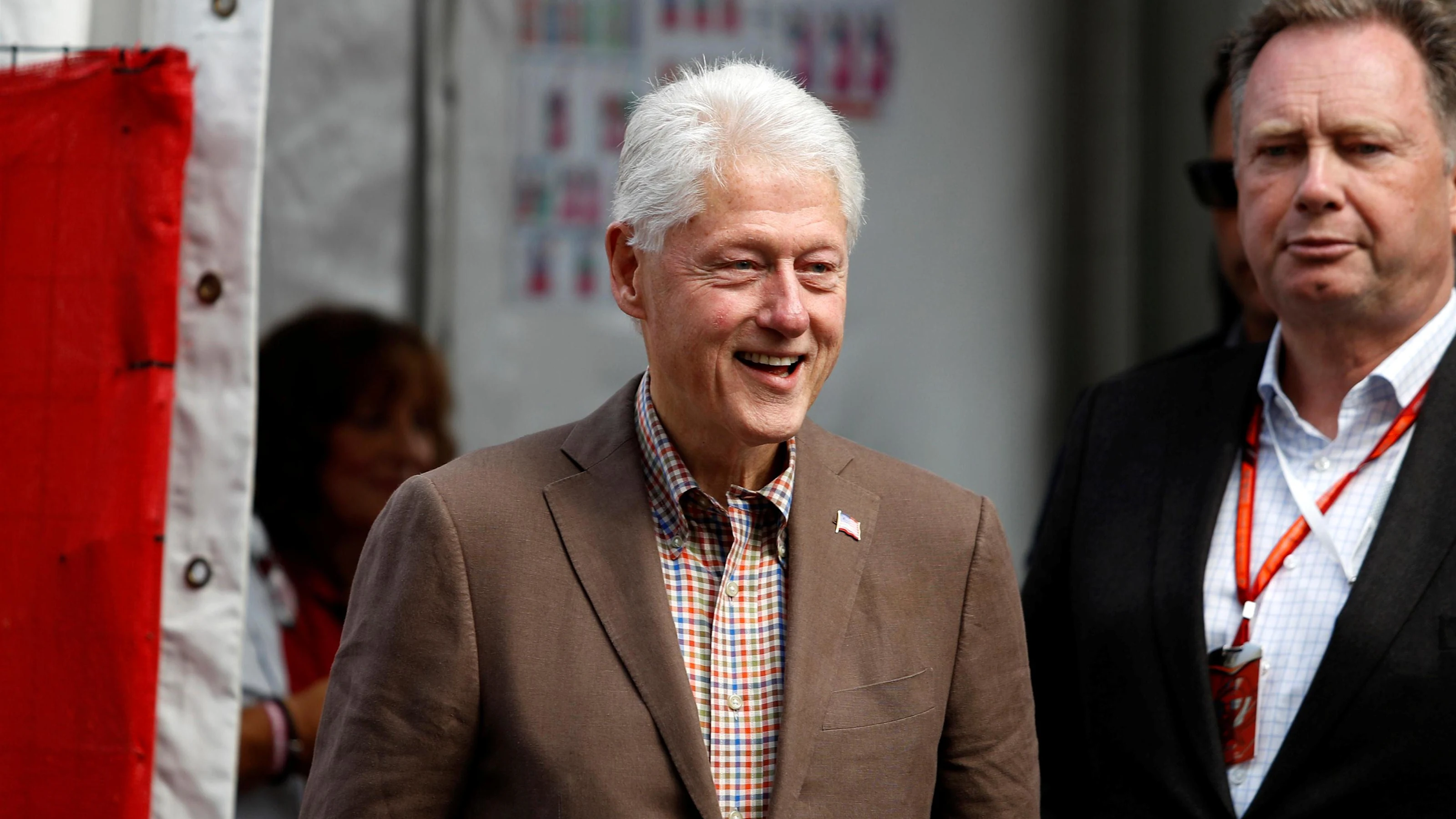 Bill Clinton (USA) at Formula One World Championship, Rd17, United States Grand Prix, Race, Circuit