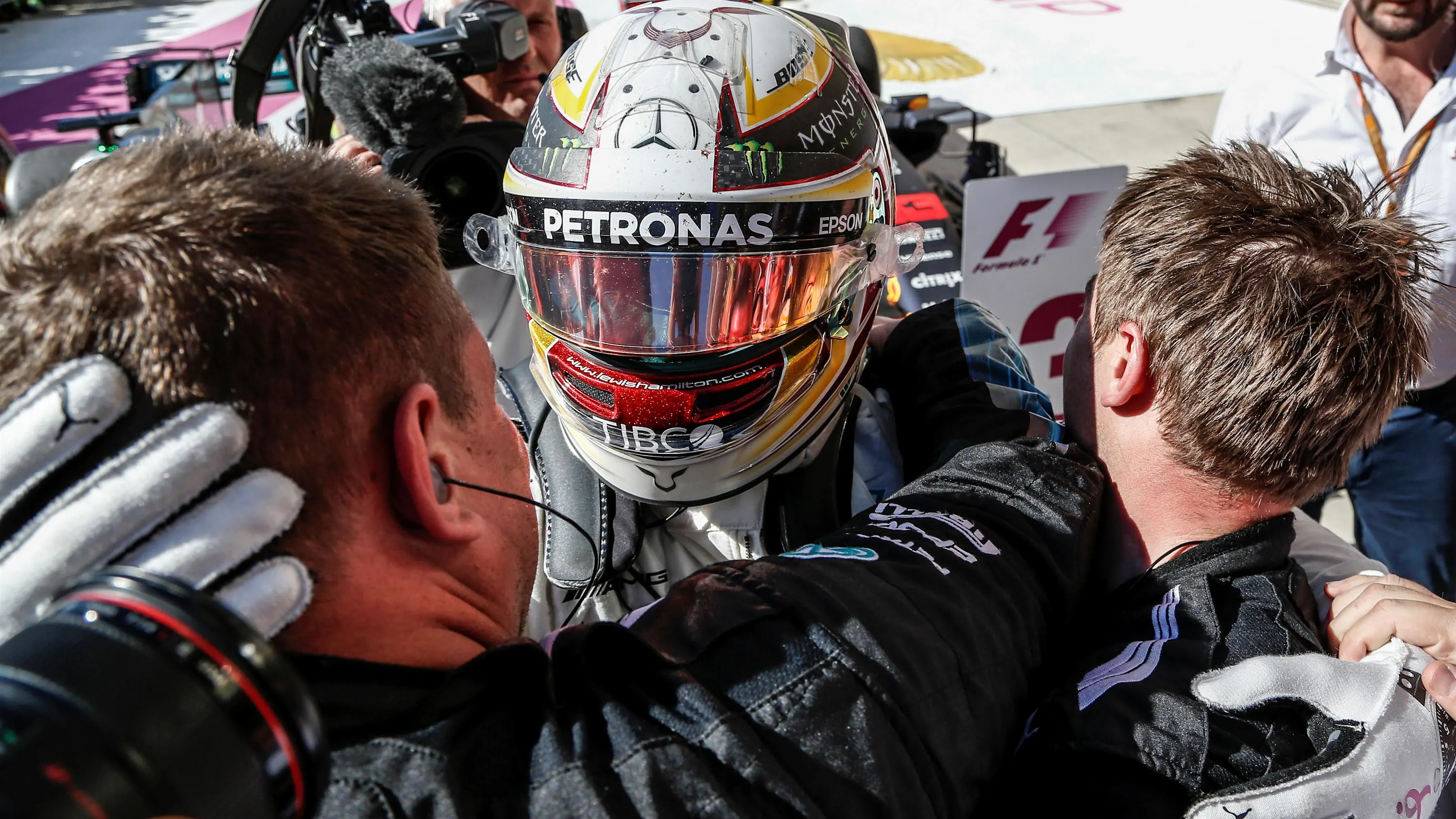 Race winner Lewis Hamilton (GBR) Mercedes AMG F1 celebrates in parc ferme at Formula One World