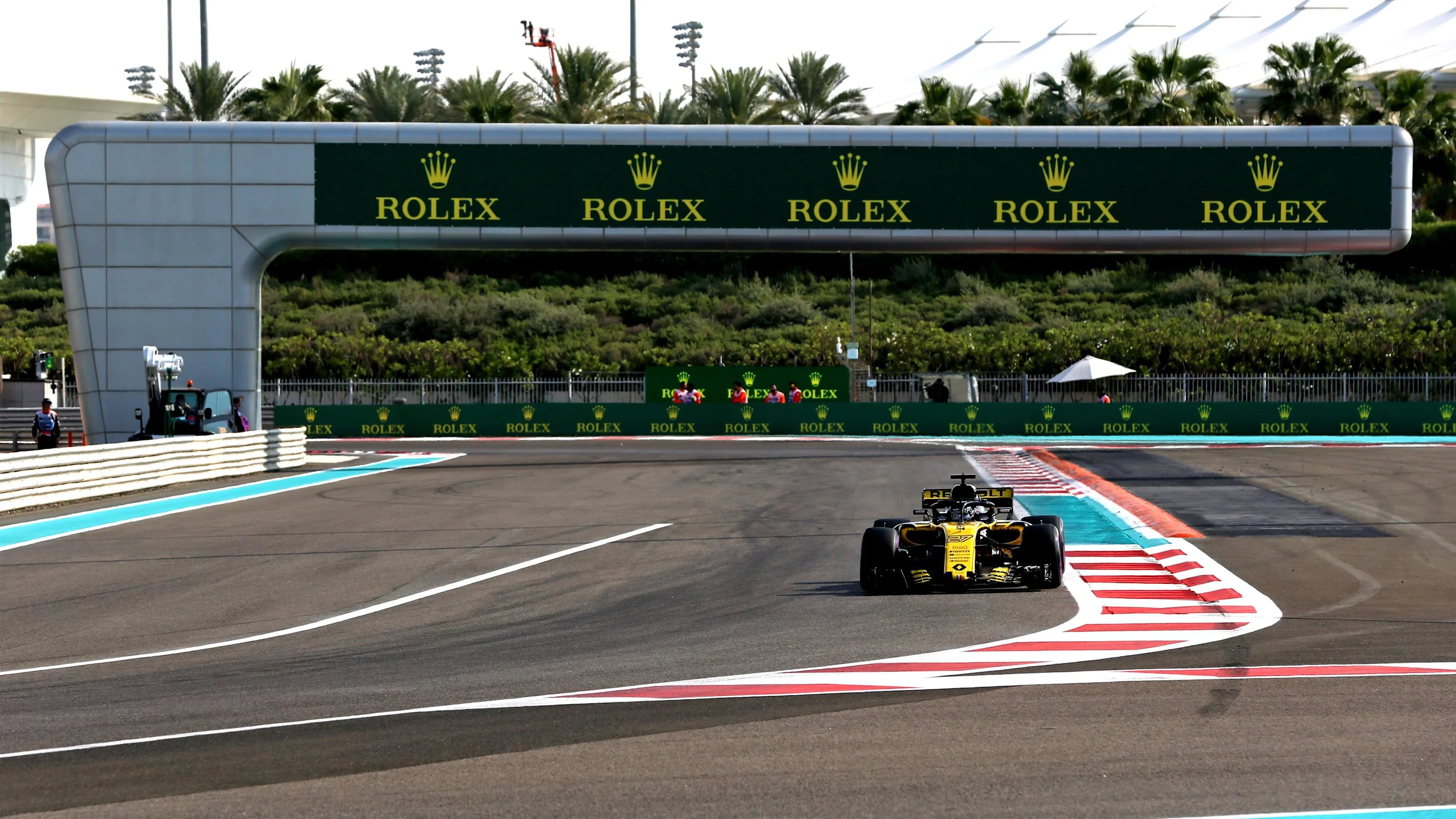 Nico Hulkenberg, Renault Sport F1 Team R.S. 18 at Formula One World Championship, Rd21, Abu Dhabi