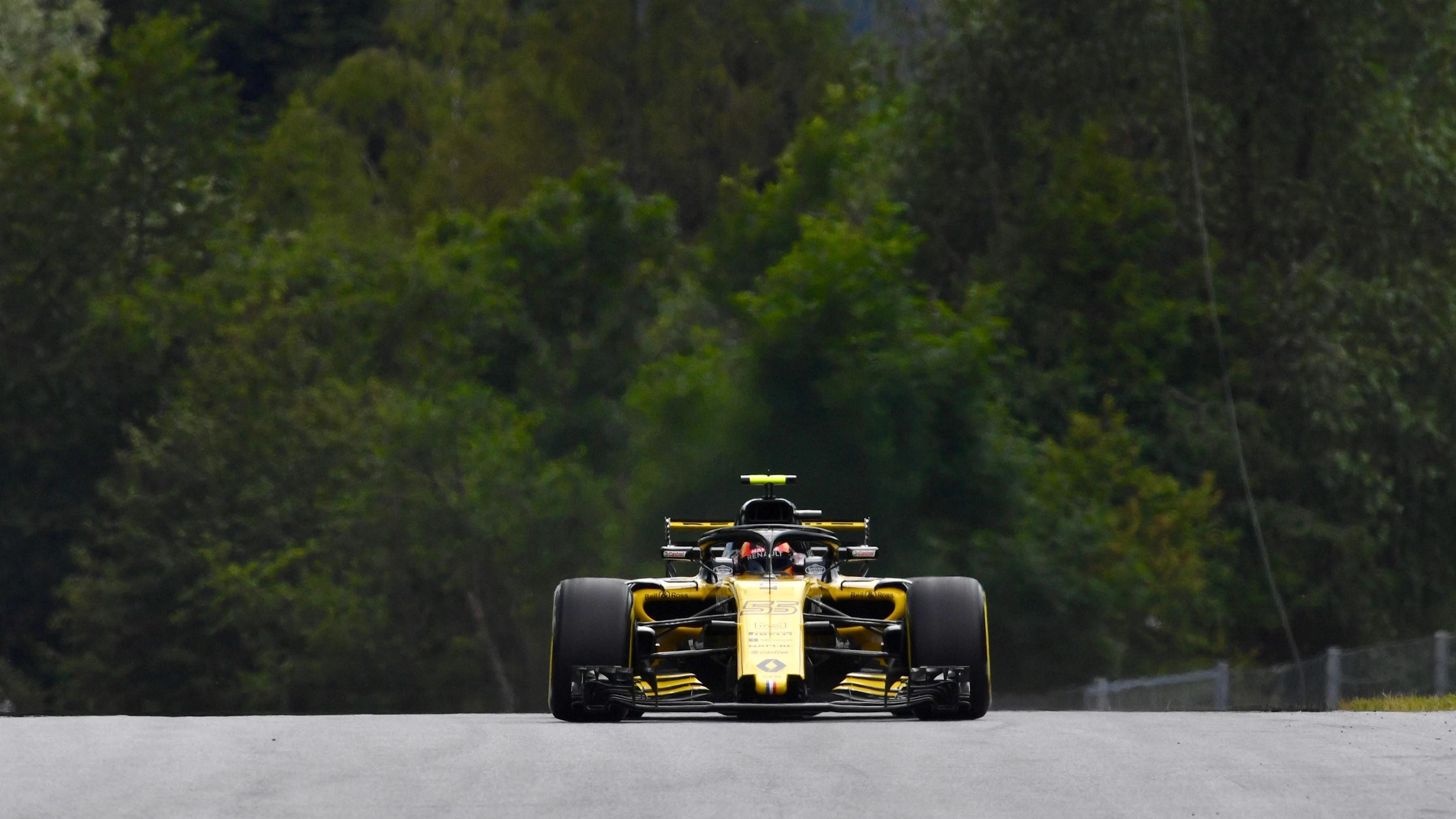 Carlos Sainz jr (ESP) Renault Sport F1 Team RS18 at Formula One World Championship, Rd9, Austrian