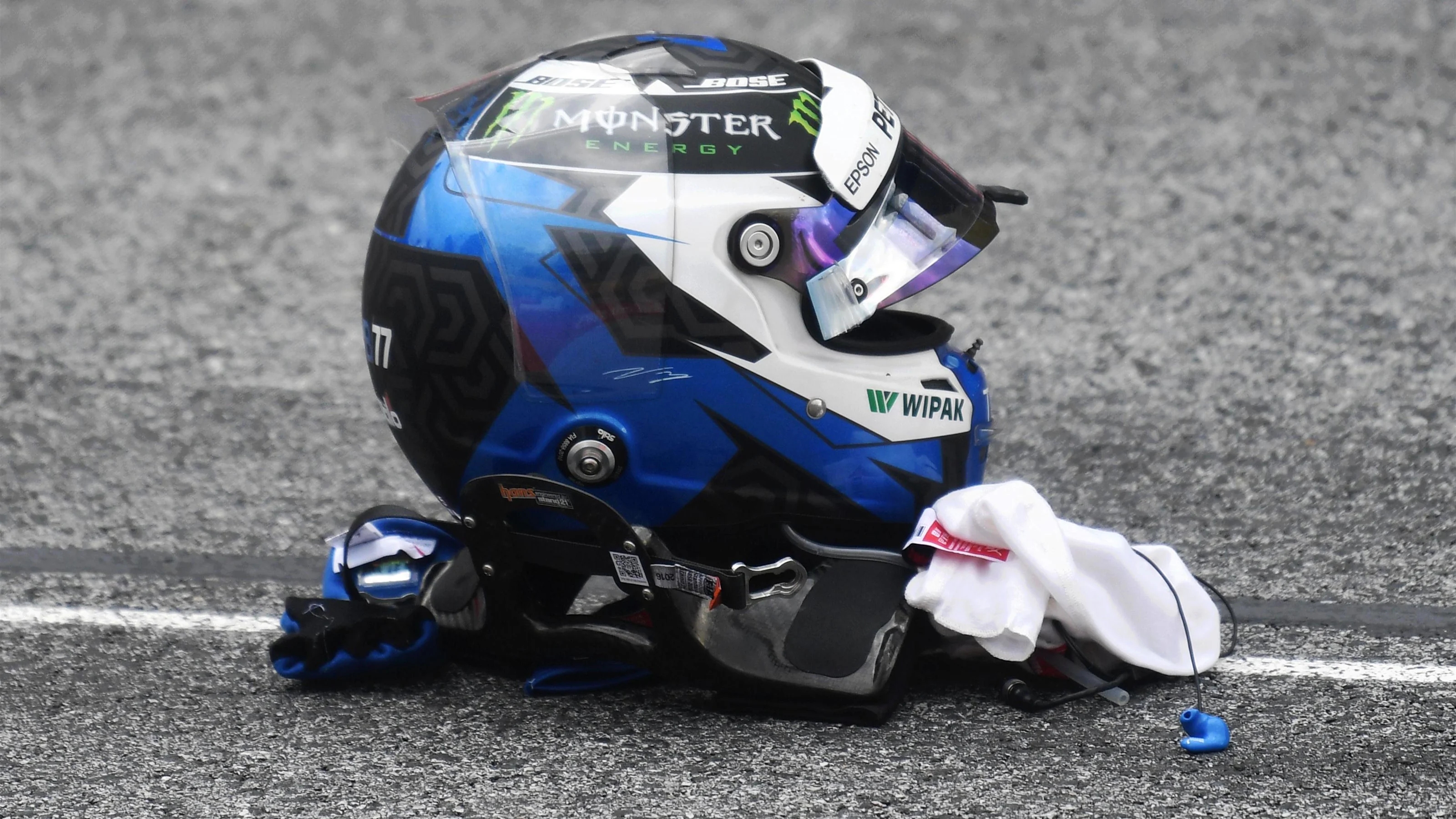 Valtteri Bottas (FIN) Mercedes-AMG F1 helmet at Formula One World Championship, Rd9, Austrian Grand