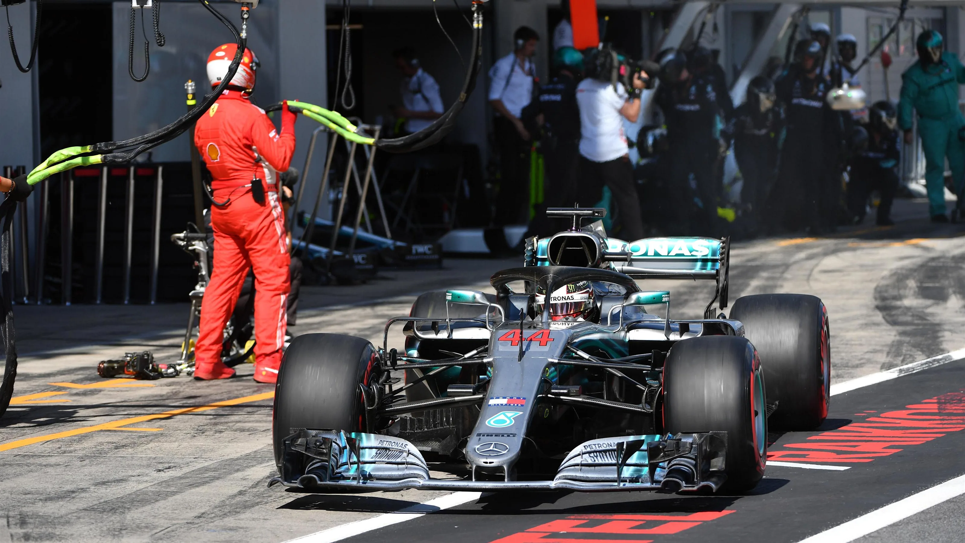 Lewis Hamilton (GBR) Mercedes-AMG F1 W09 EQ Power+ pit stop at Formula One World Championship, Rd9,