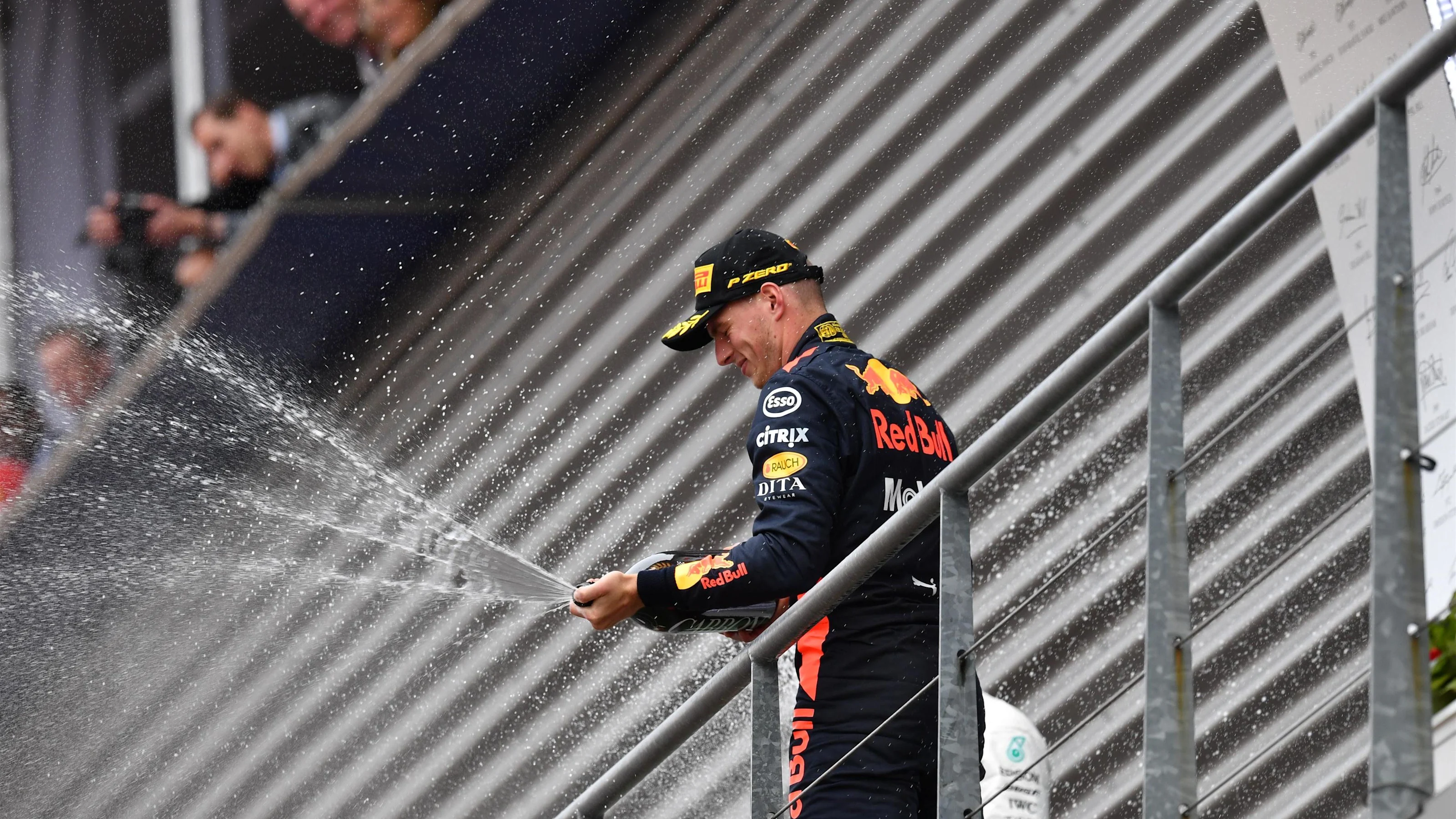 mmvp celebrates on the podium with the champagne at Formula One World Championship, Rd13, Belgian