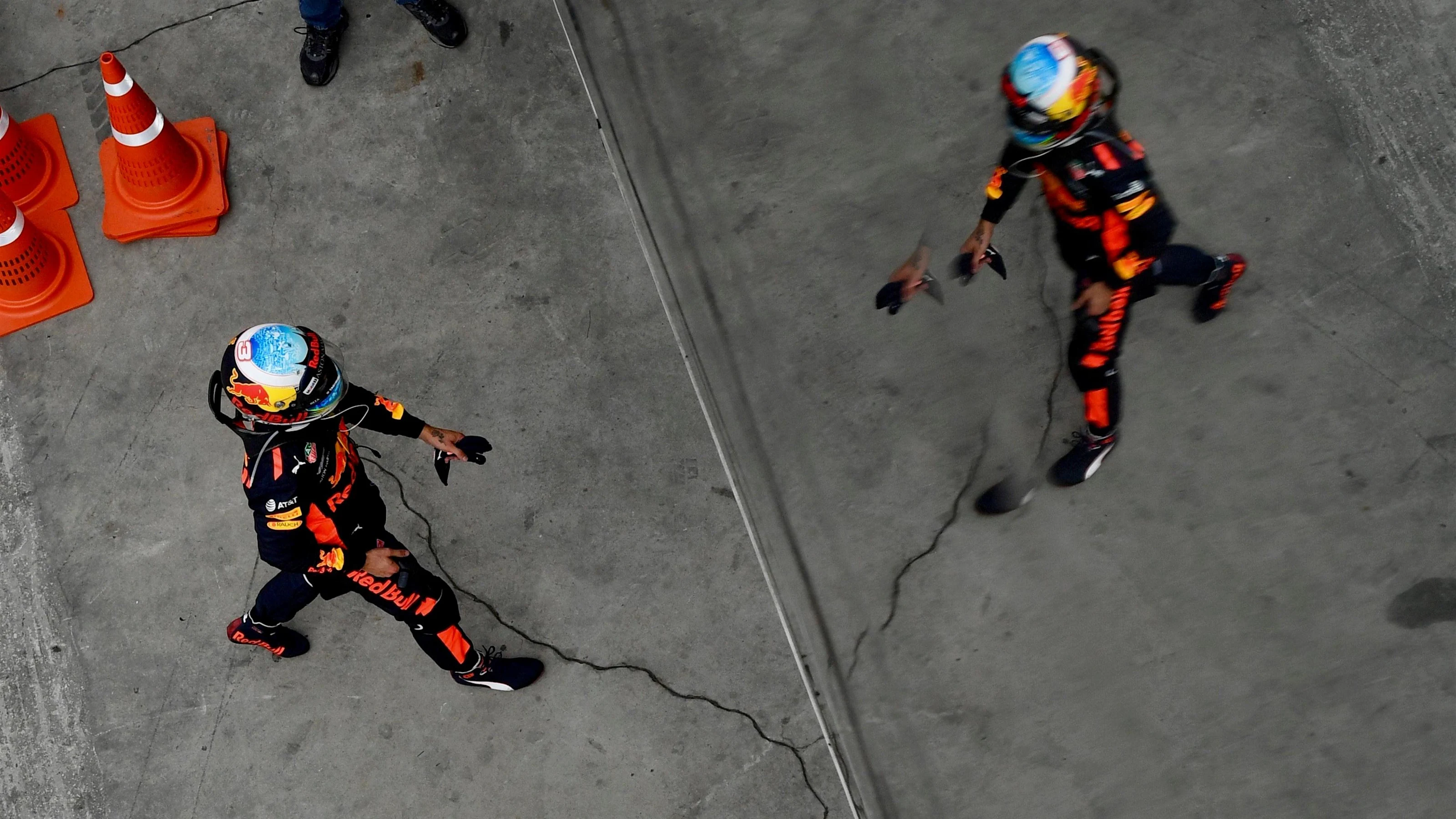 Daniel Ricciardo, Red Bull Racing in parc ferme at Formula One World Championship, Rd20, Brazilian