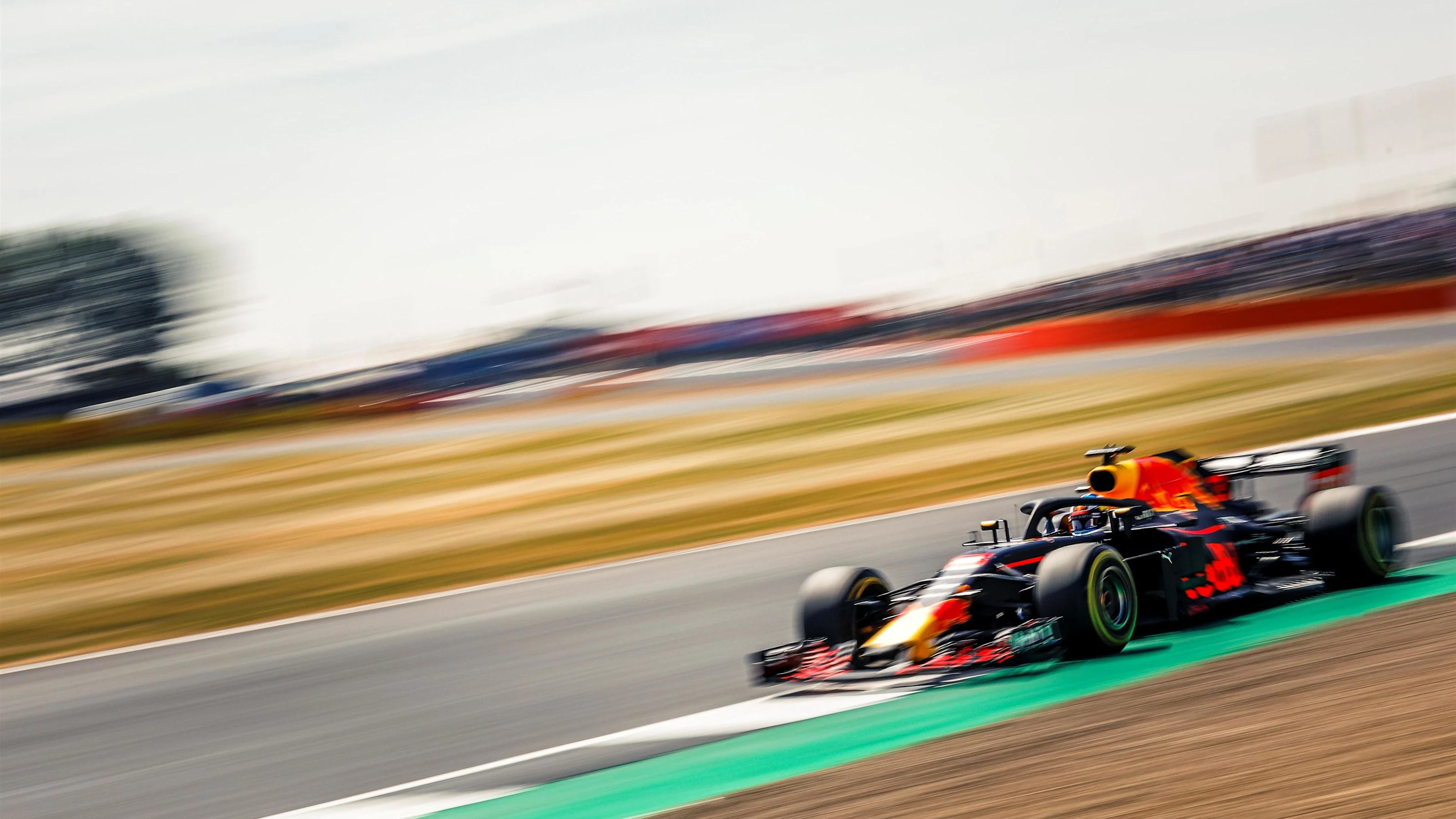 Daniel Ricciardo (AUS) Red Bull Racing RB14 at Formula One World Championship, Rd10, British Grand
