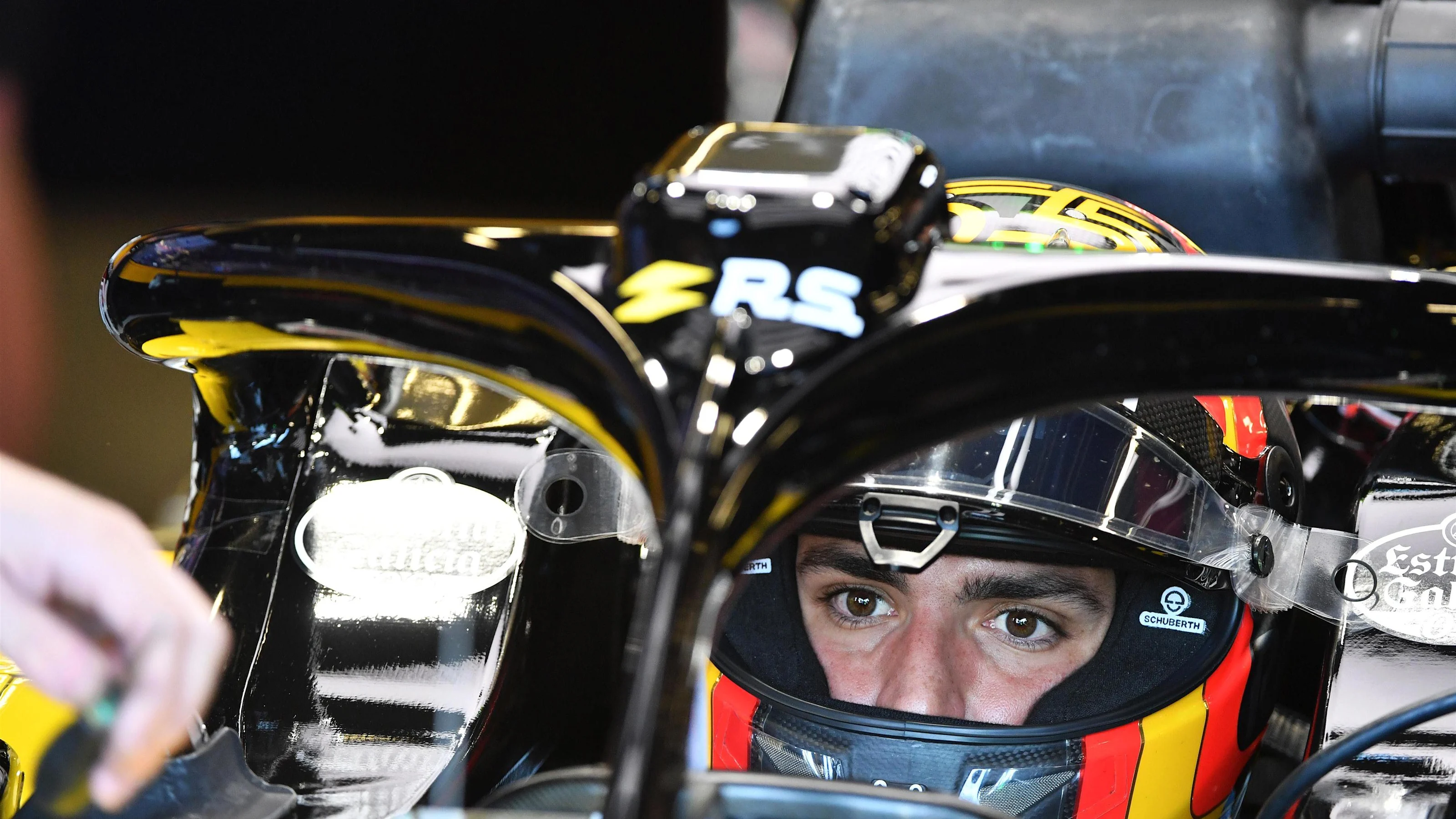 Carlos Sainz jr (ESP) Renault Sport F1 Team RS18 at Formula One World Championship, Rd10, British